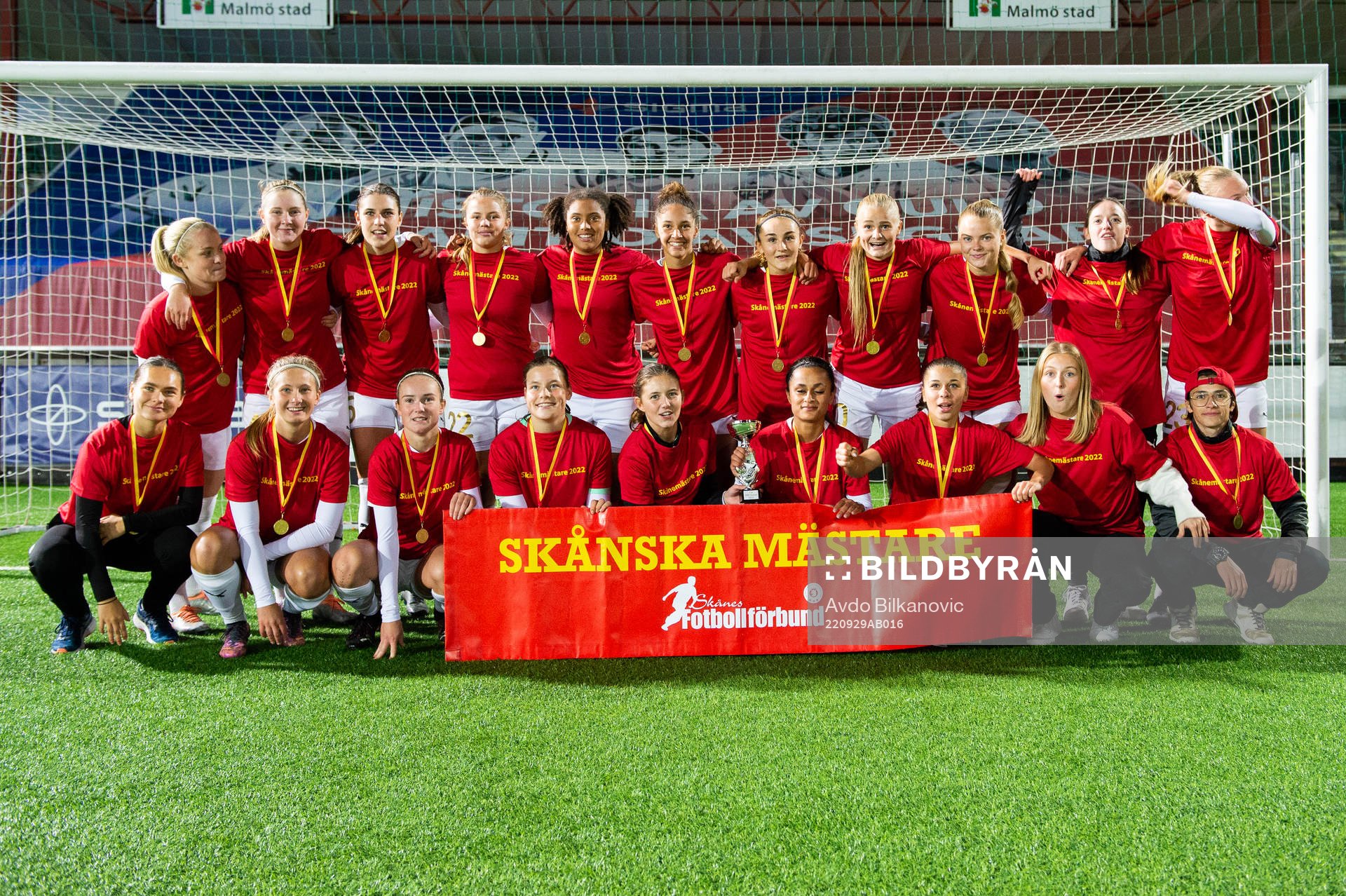 Rosengårds spelare jublar