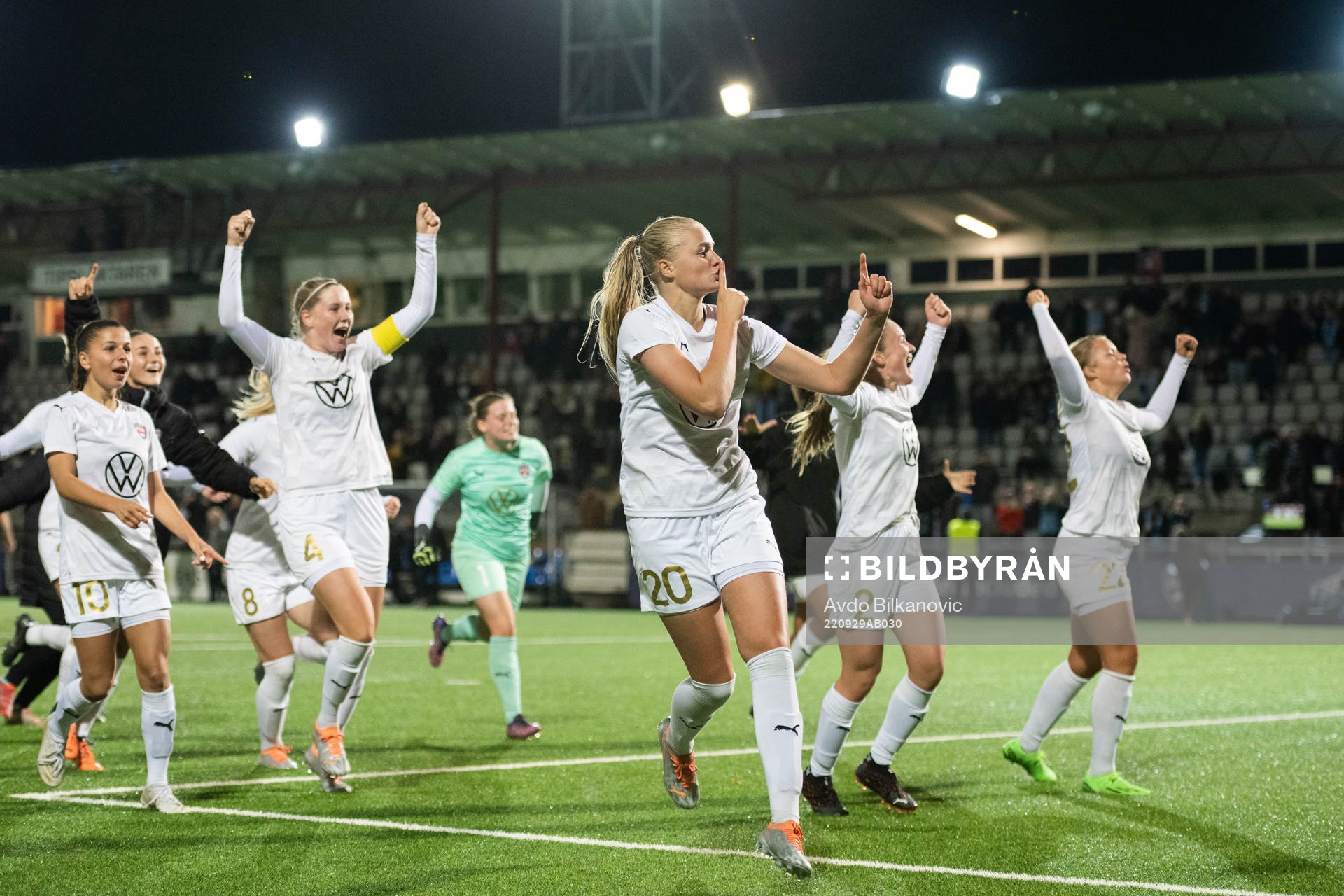 Rosengårds Hanna Stenberg jublar