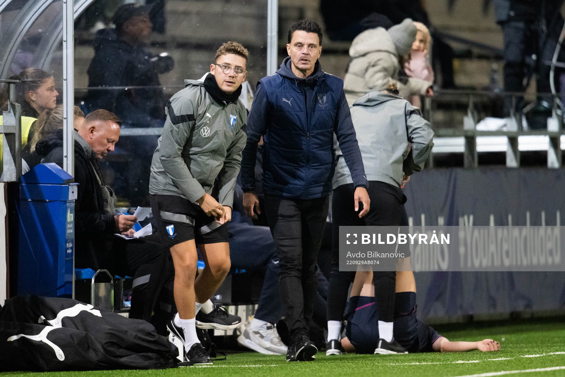 Malmö FFs tränare Fredrik Jahnfors under fotbollsmatchen i Distriktsmästerskap mellan FC Rosengård 1917 och Malmö FF den 29 september 2022 i Malmö.