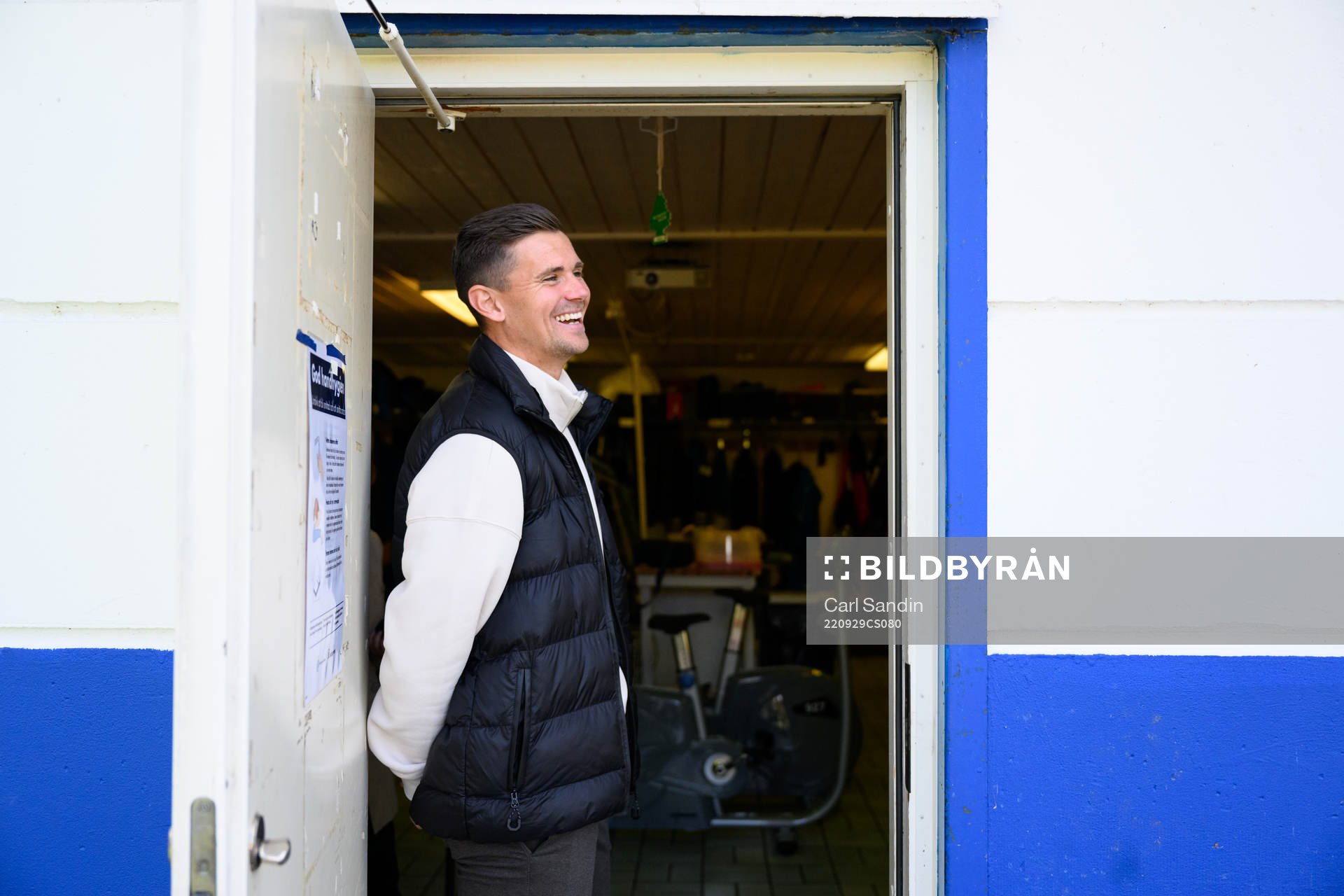 Värnamos Marcus Antonsson blir intervjuad