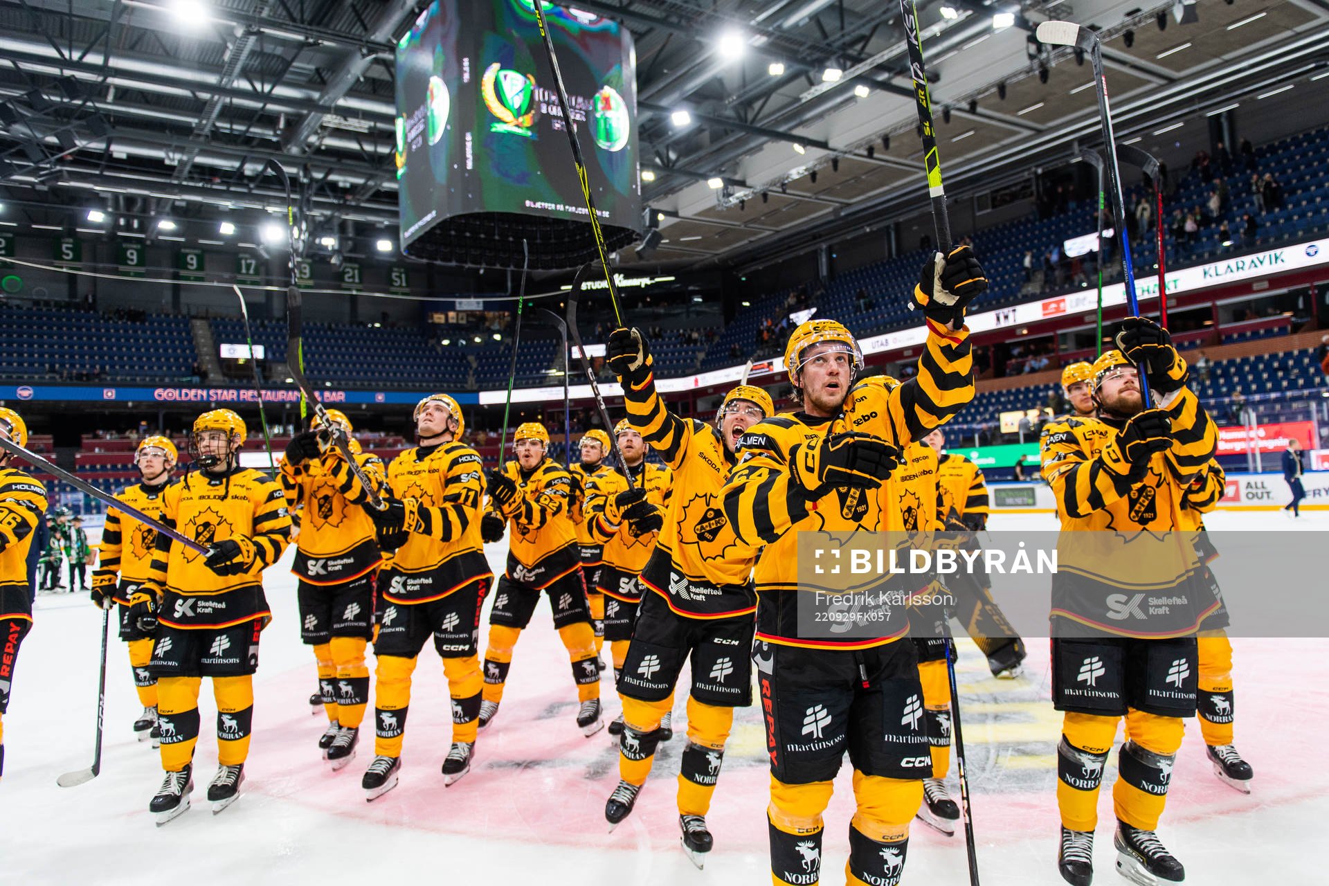 Skellefteås spelare jublar