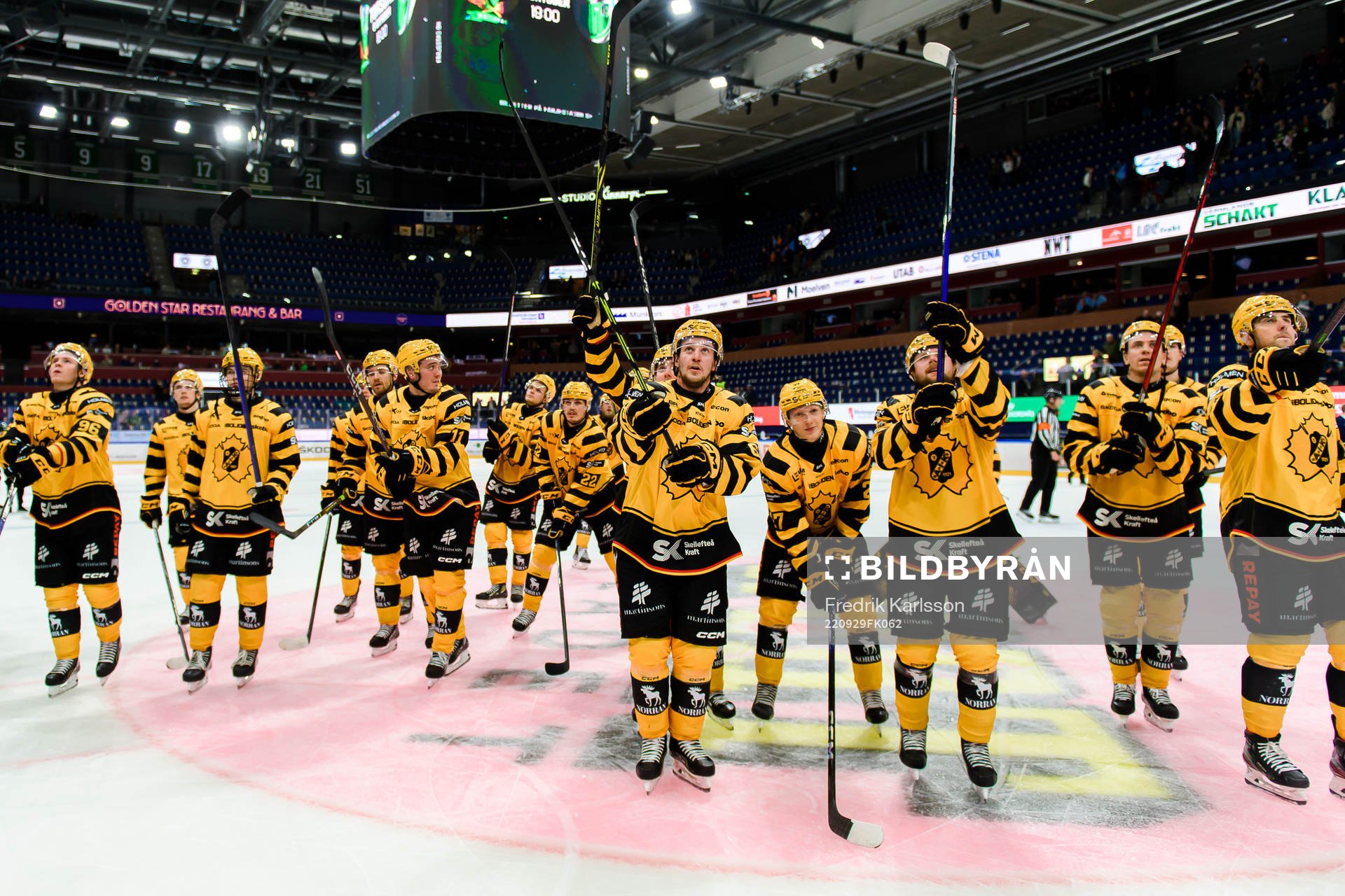 Skellefteås spelare jublar