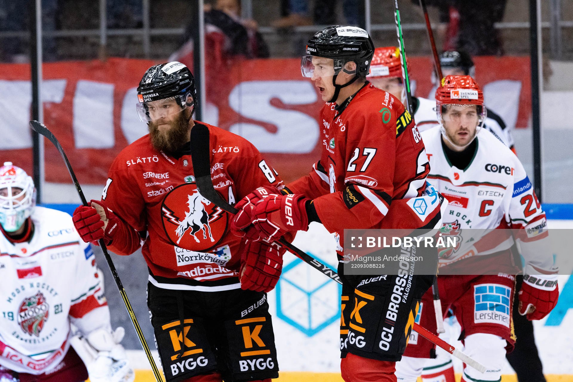 Vita Hästens Sebastian Benker jublar
