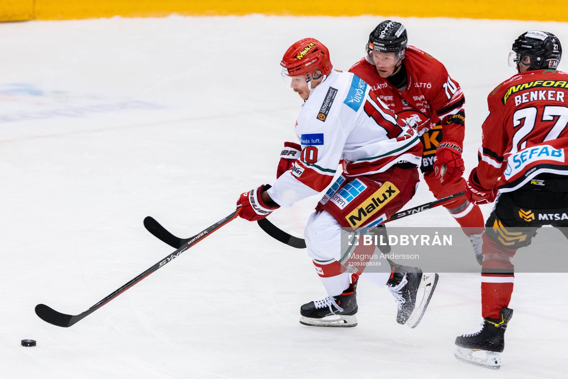 Modos Rihards Marenis och Vita Hästens Jesper Samuelsson