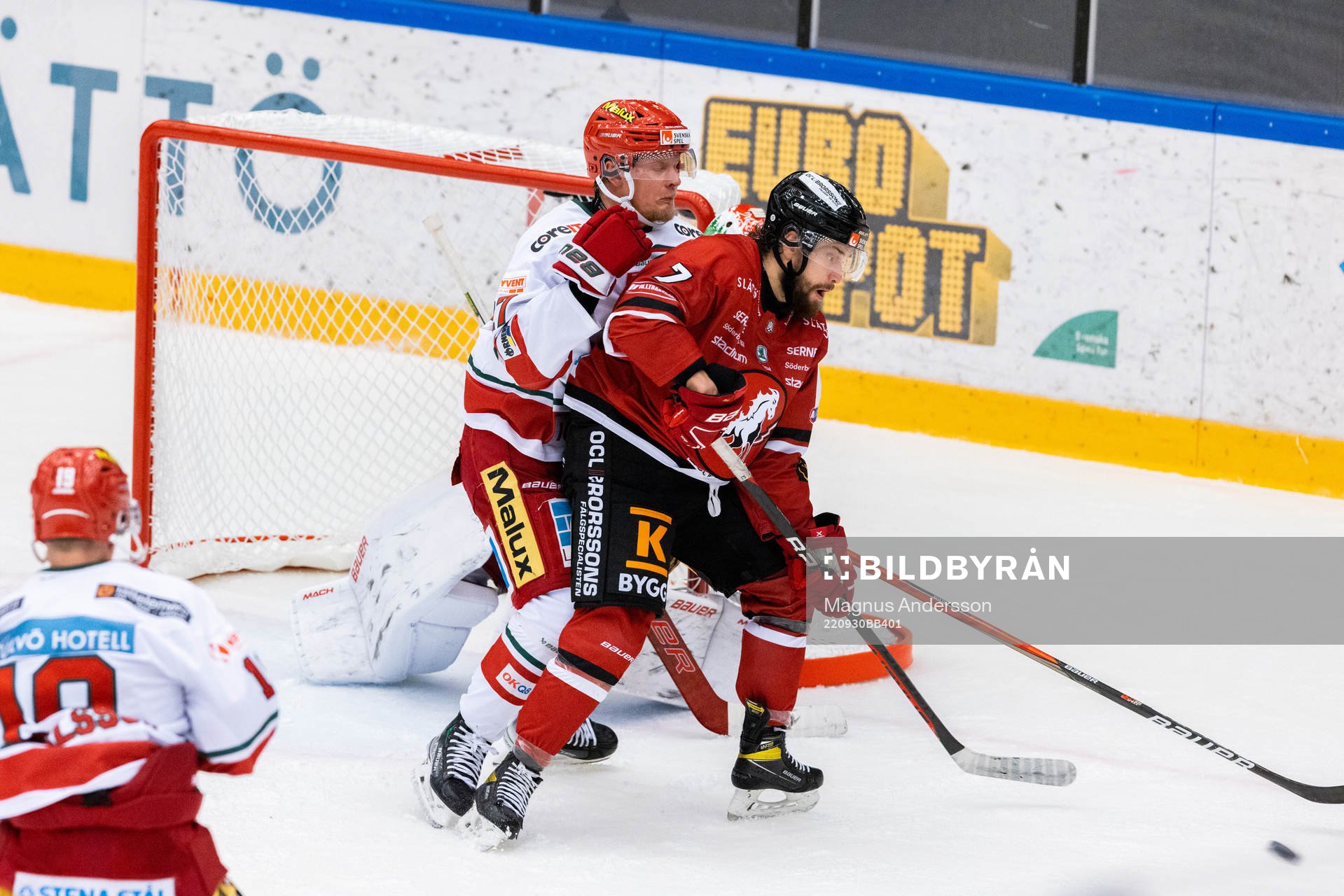 Modos Niklas Folin och Västerås Tanner Macmaster
