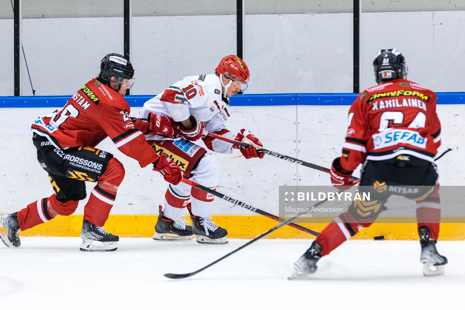 Modos Rihards Marenis och Vita Hästens Alex Brännstam