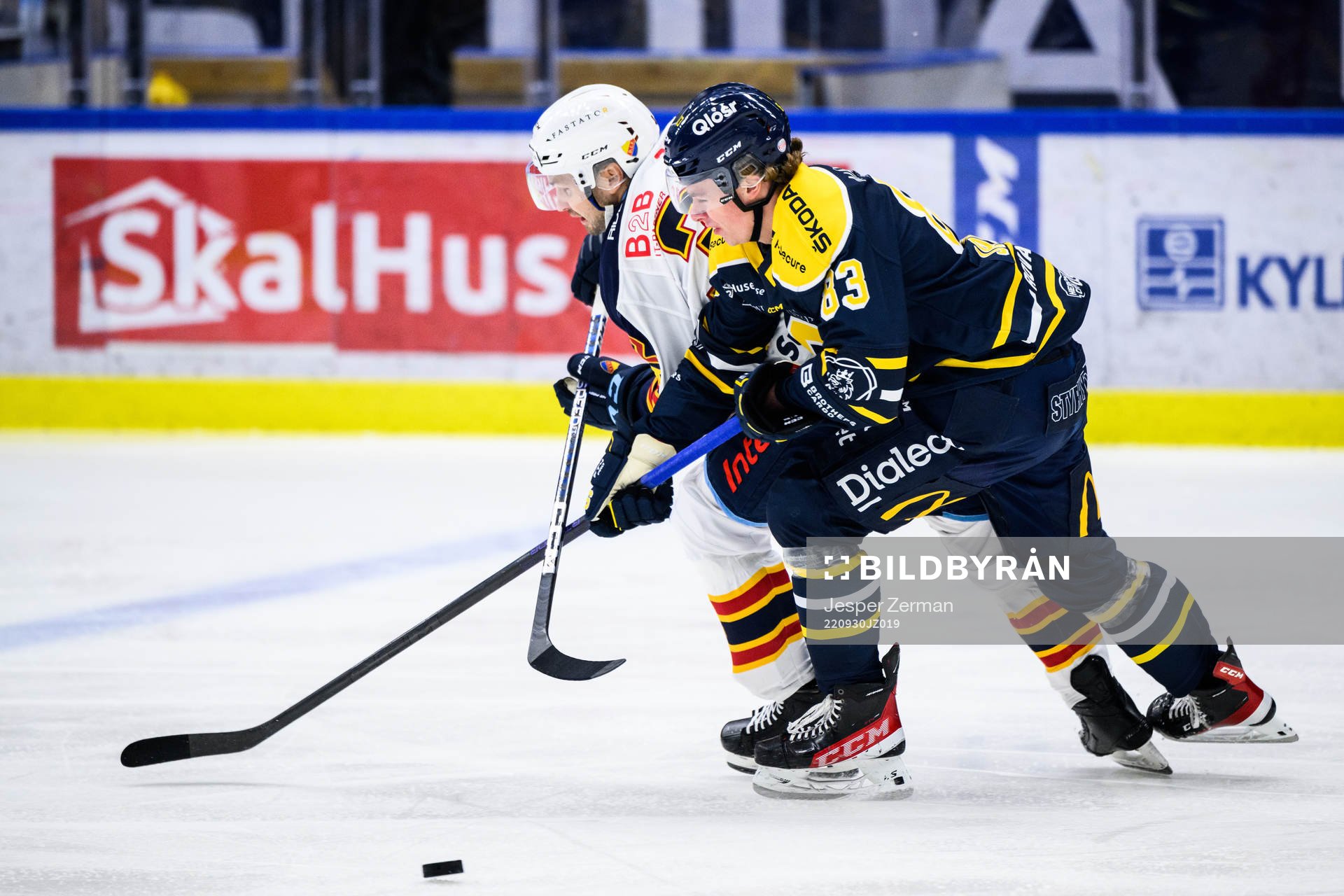 Djurgårdens Marcus Kruger och Södertäljes Ludvig Jansson