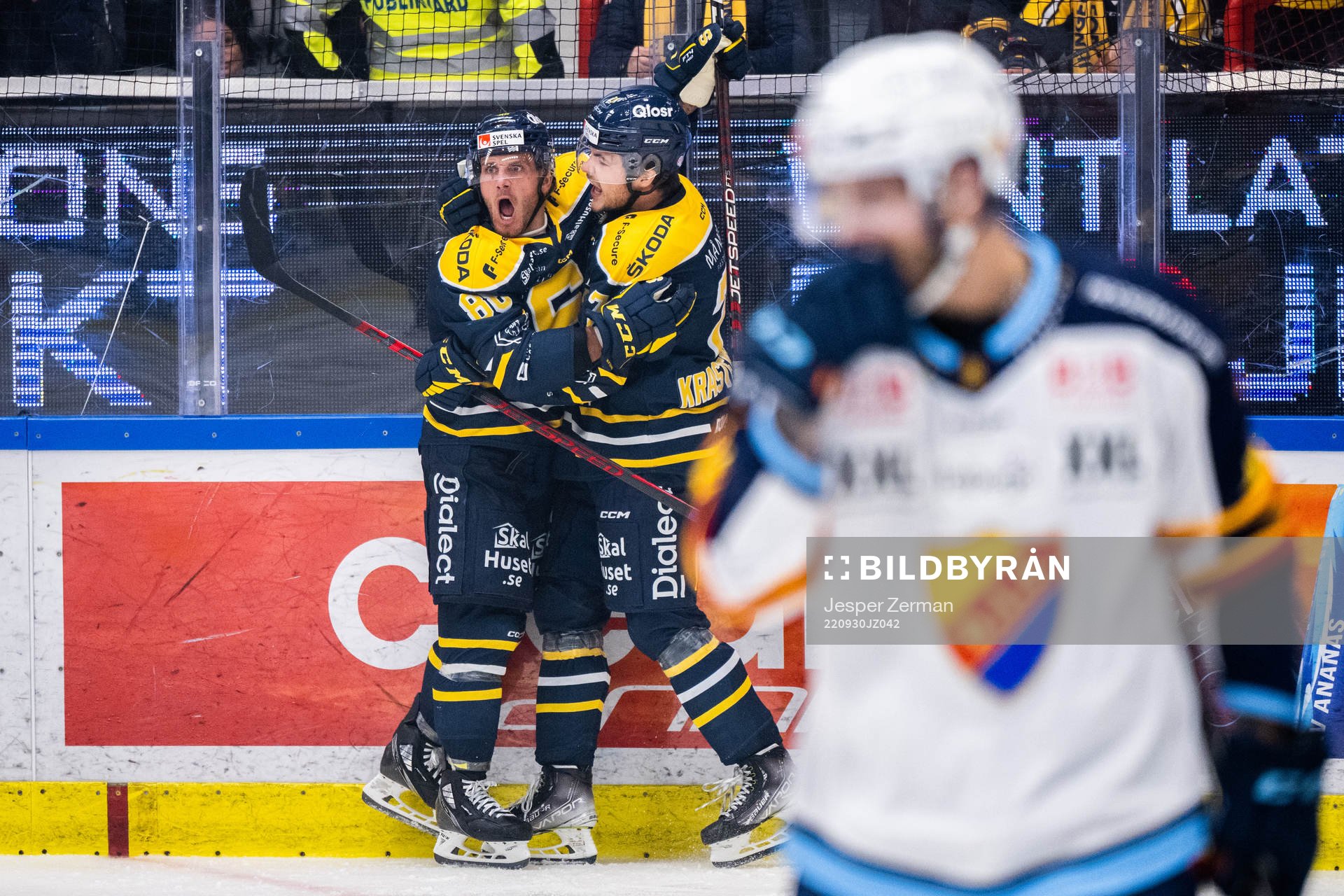 Södertäljes Anthony Luciani jublar
