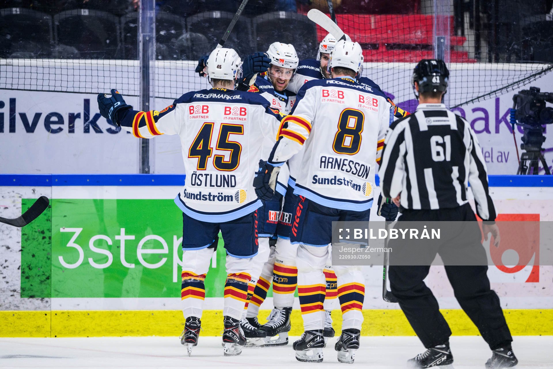 Djurgårdens Daniel Brodin jublar med lagkamrater