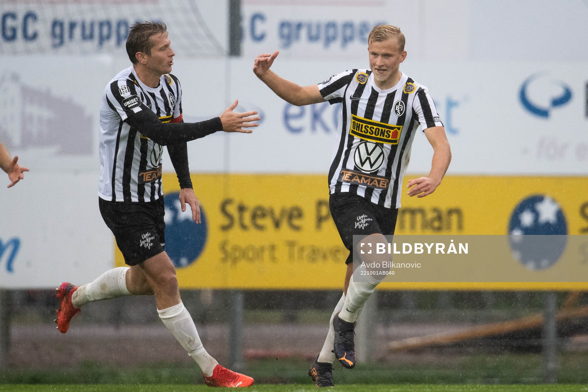 Landskronas Johan Rapp och Philip Andersson jublar