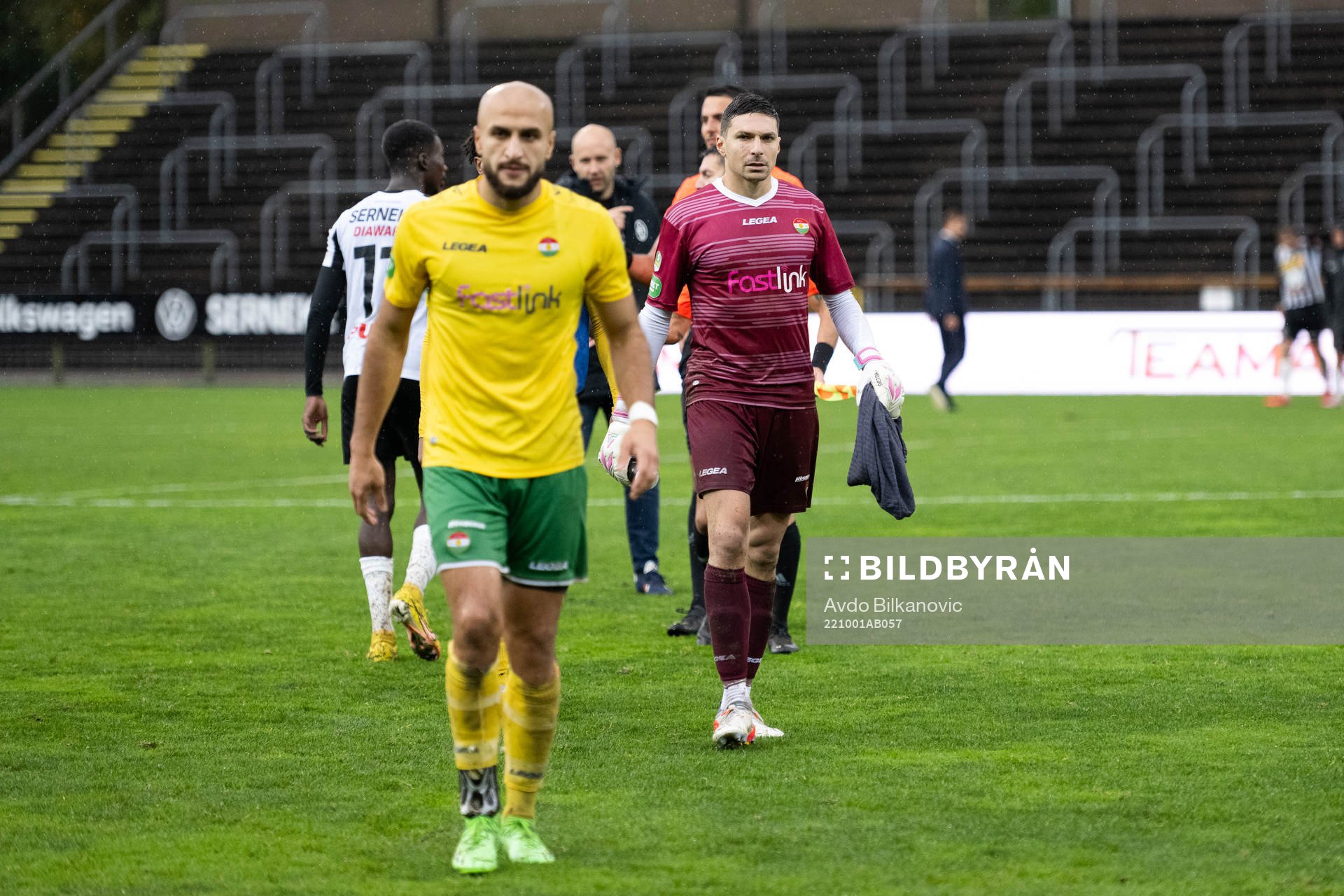 Dalkurds målvakt Jonathan Viscosi deppar