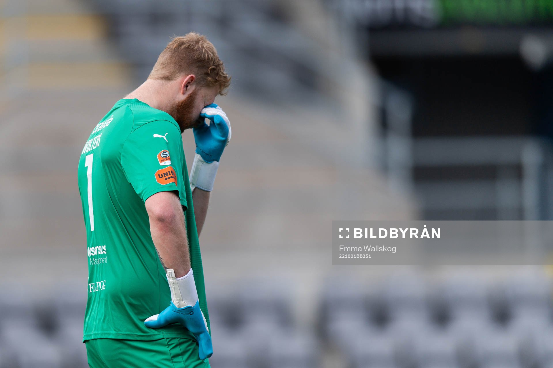 AFC Eskilstunas målvakt Nick Wolters deppar