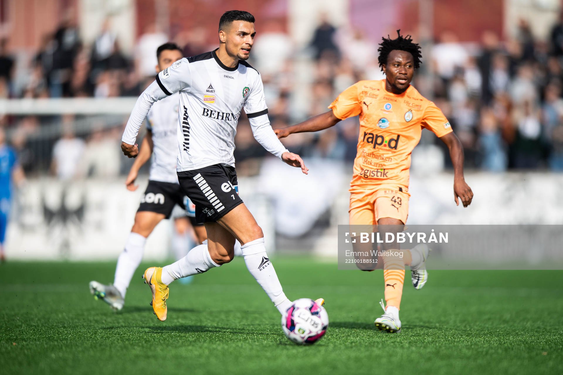 Örebros Ahmed Yasin och AFC Eskilstunas Abdul-Halik Hudu