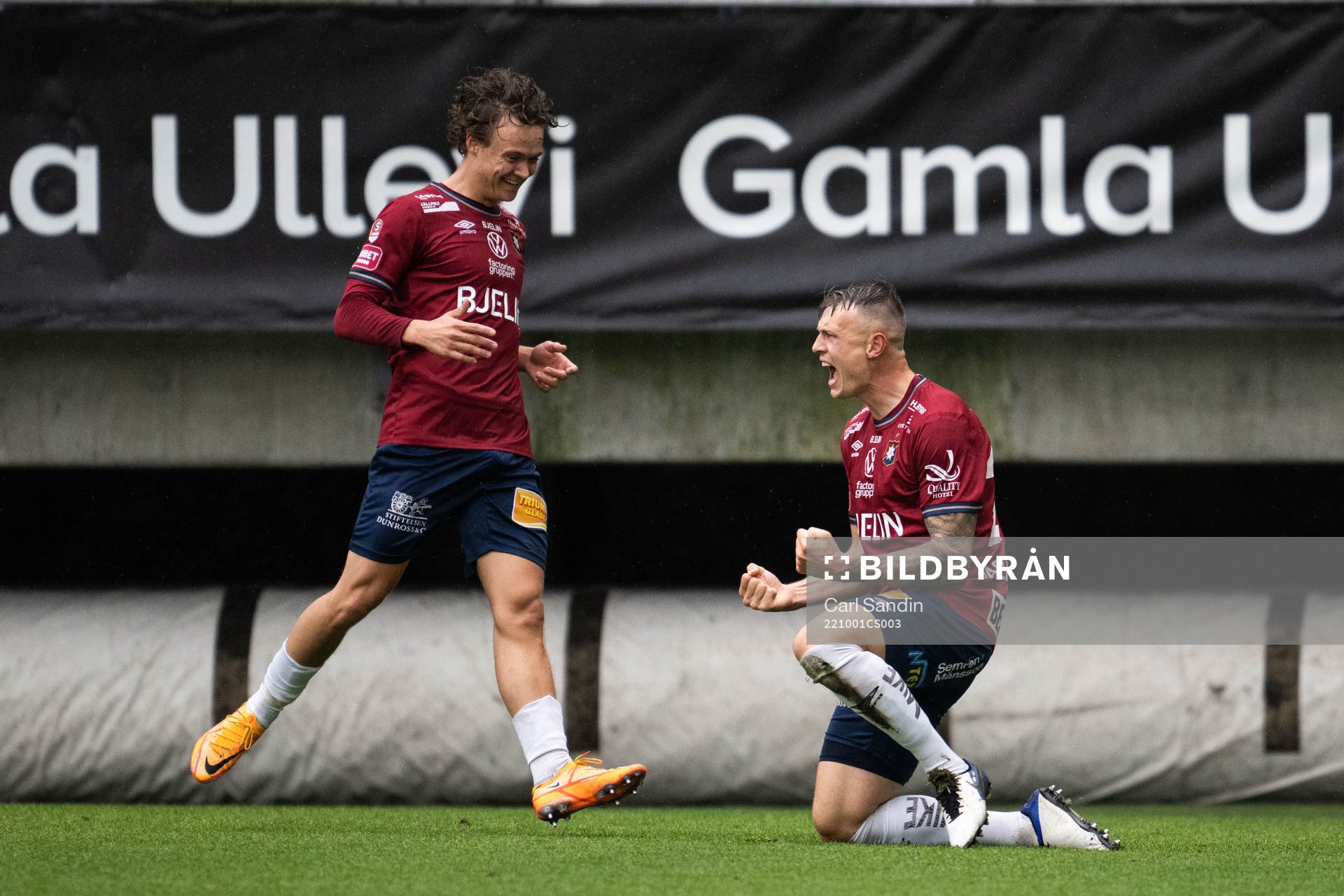 Örgrytes Herman Sjögrell och Marcus Haglind Sangre jublar