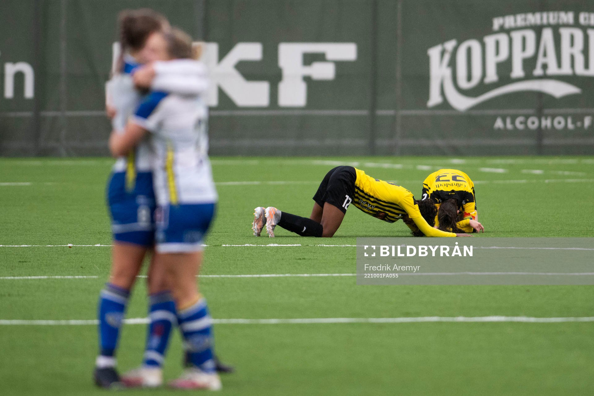 Häckens Hanna Lofthammar och Lagkapten Andrea Simonovic