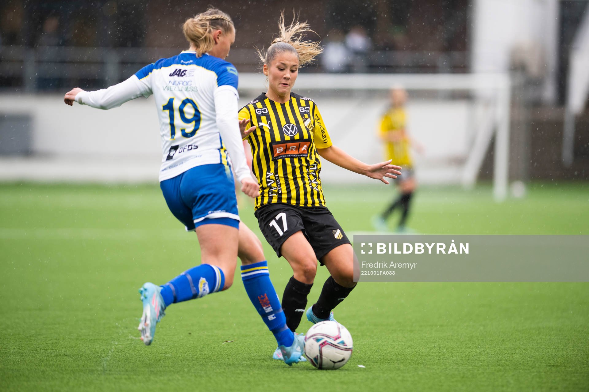 Onsalas Klara Kindblom och Häckens Novalie Jensen