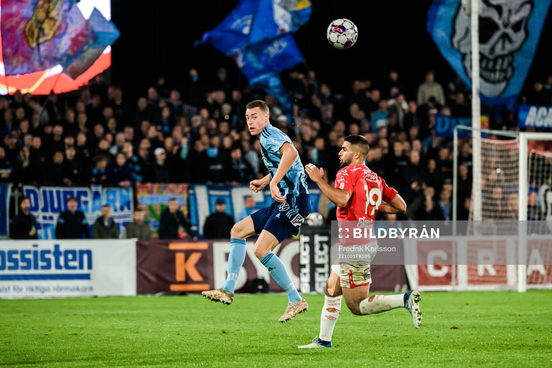 Djurgårdens Jesper Löfgren och Degerfors Omar Faraj