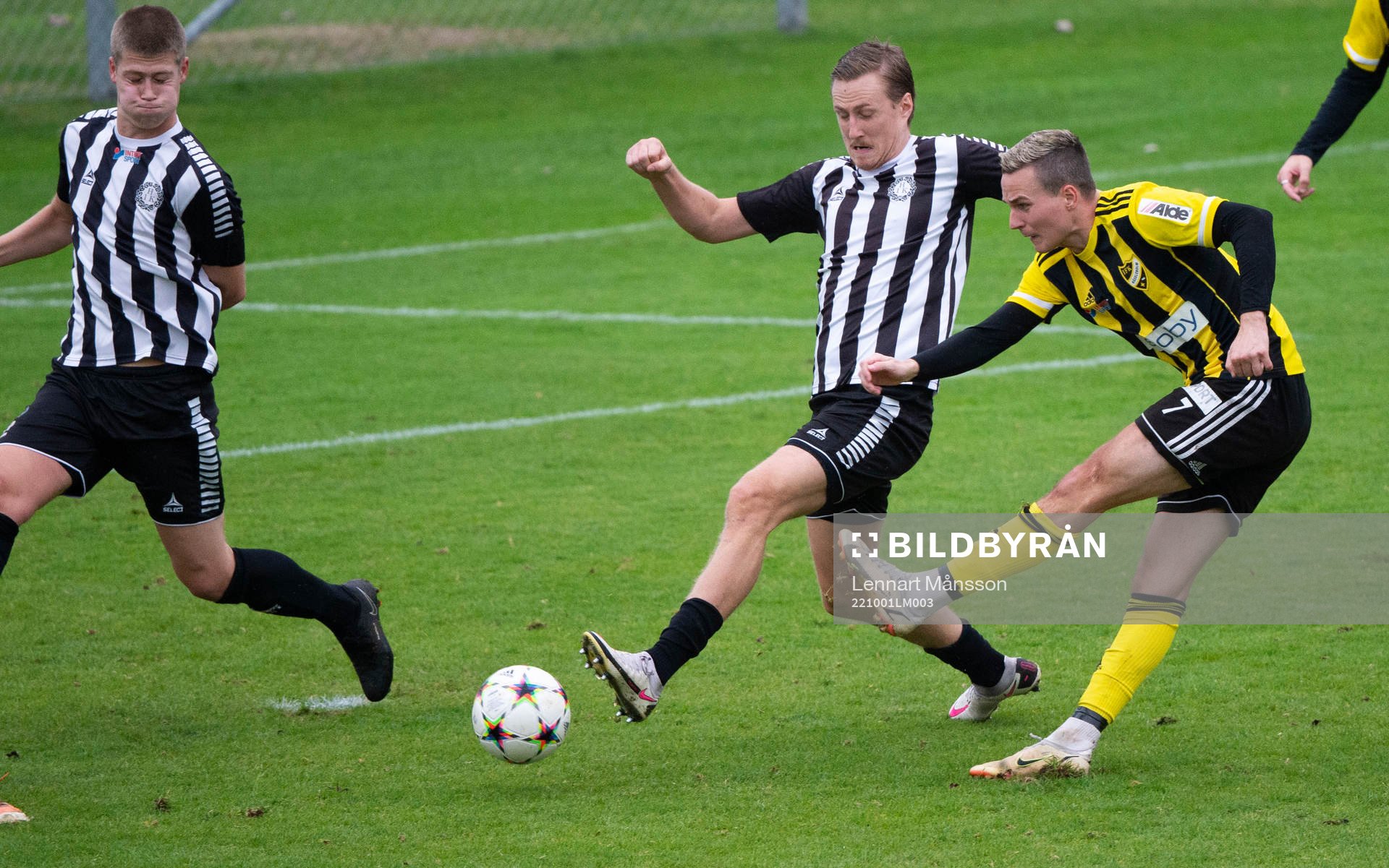 IFK Hässleholms Danny Gunnarsson i matchen i div. 2 mellan