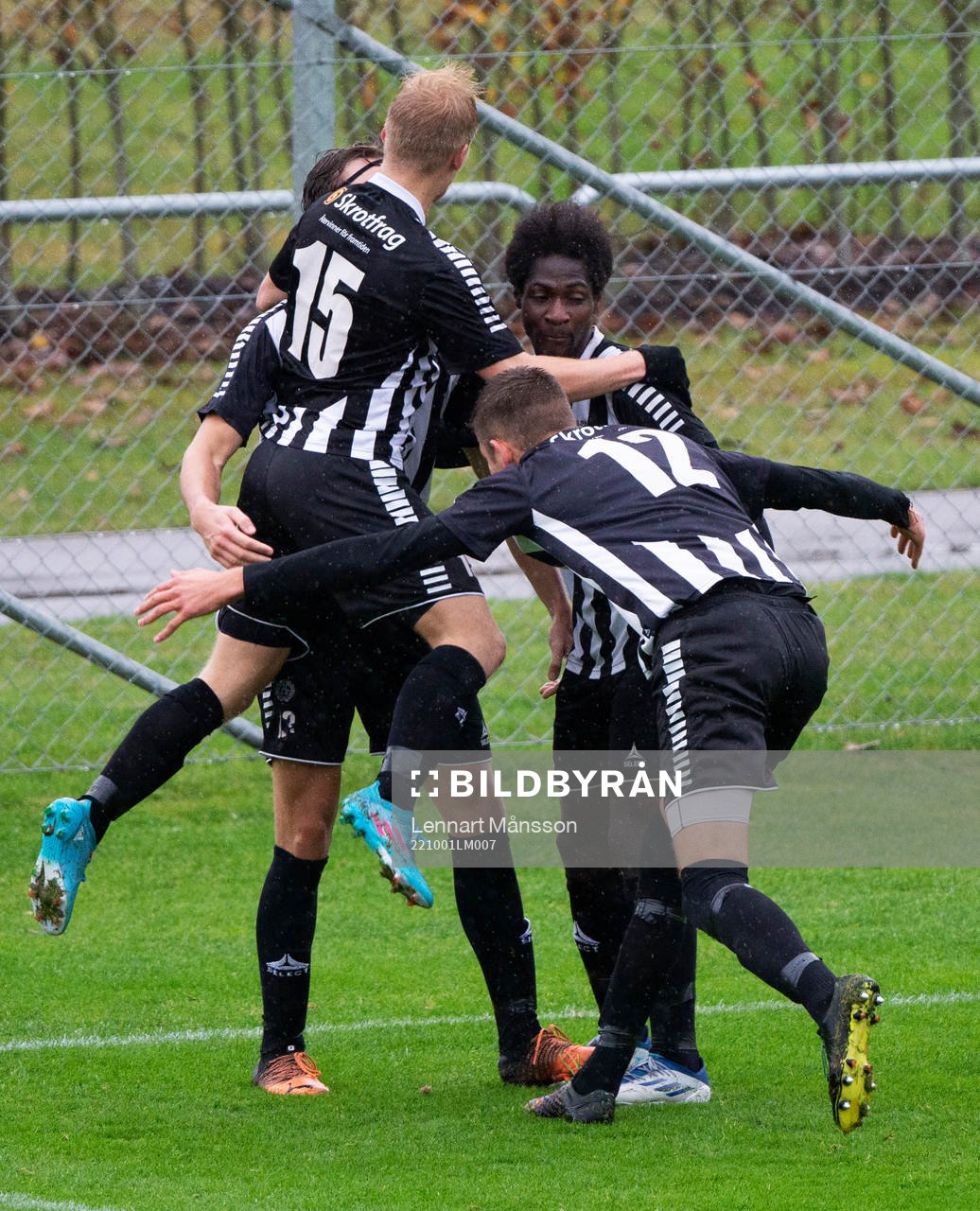 i matchen i div. 2 mellan IFK Hässleholm och Högsbo IK i