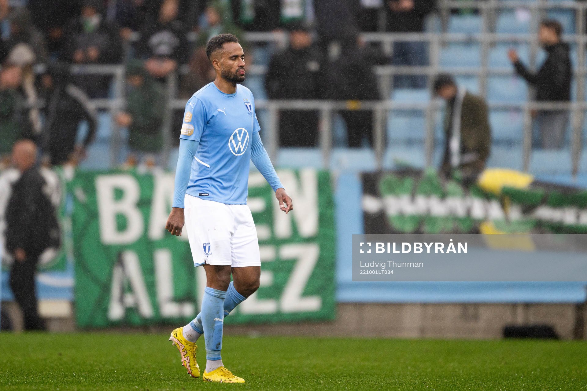 Malmö FFs Isaac Kiese Thelin deppar