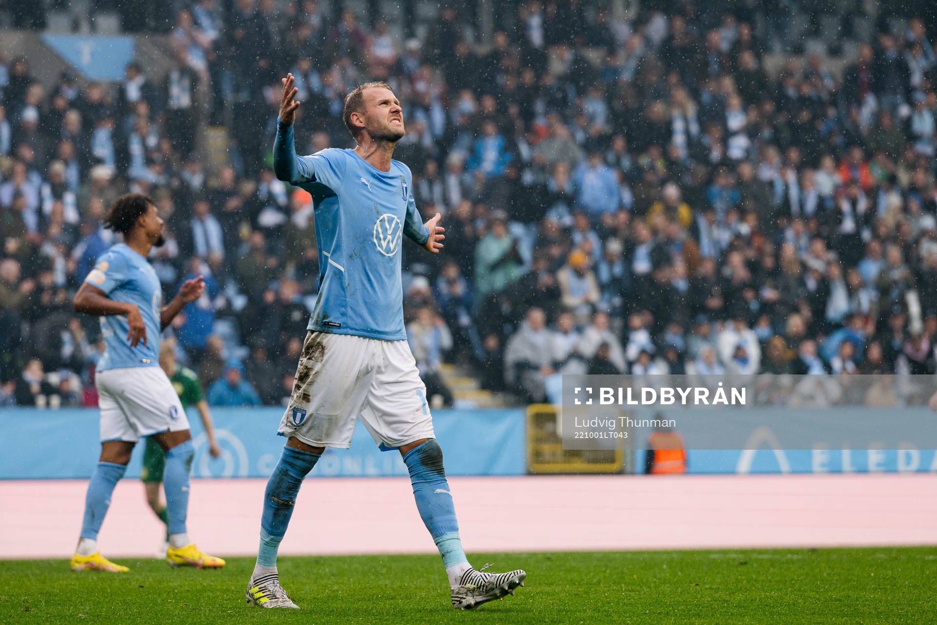 Malmö FFs Ola Toivonen deppar