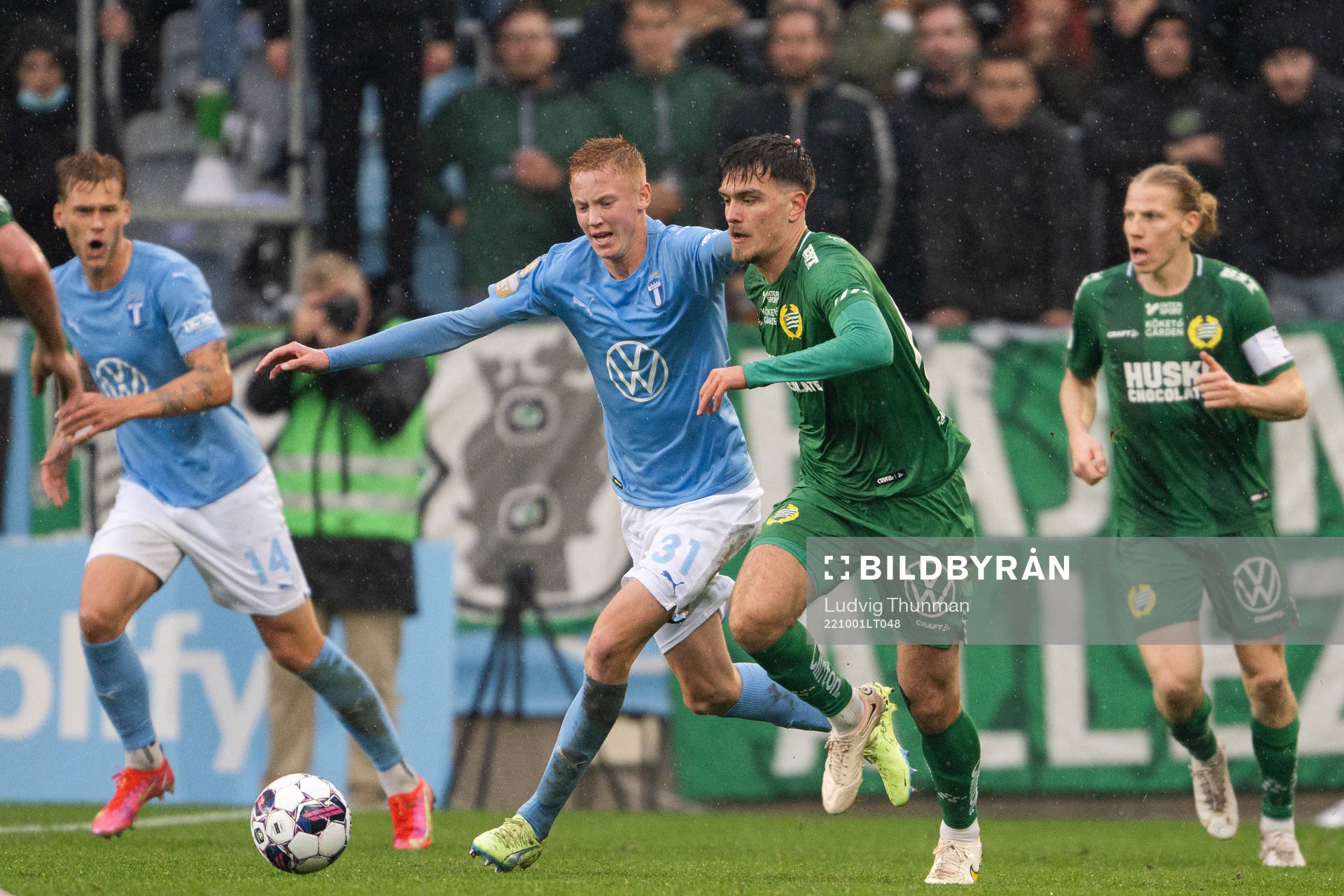 Malmö FFs Hugo Larsson och Hammarbys Pavle Vagic