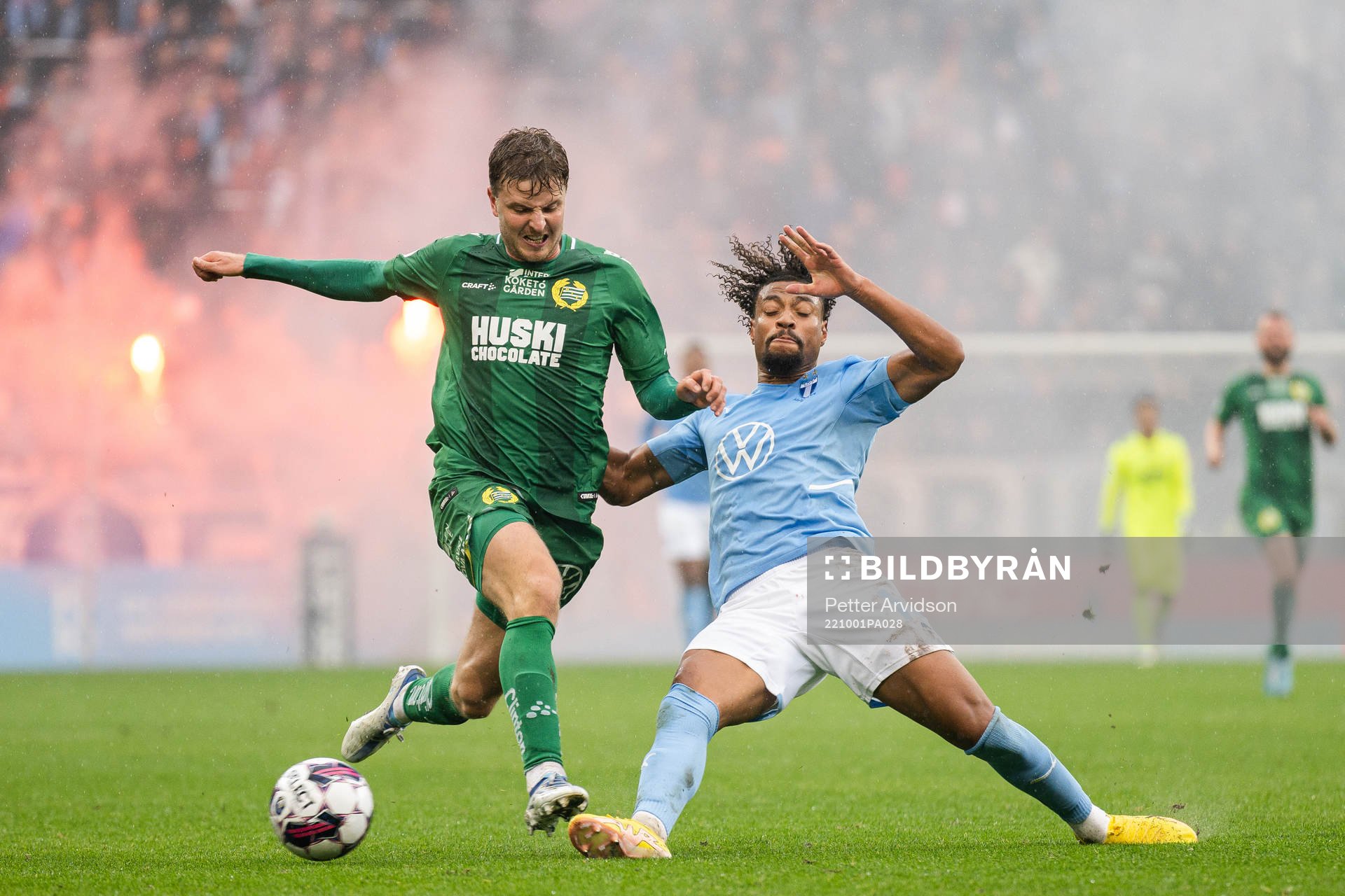 Hammarbys Joel Nilsson och Malmö FFs Joseph Ceesay