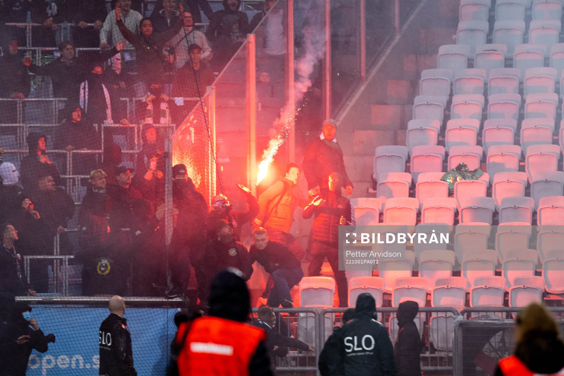 Oroligheter mellan lagens supportrar
