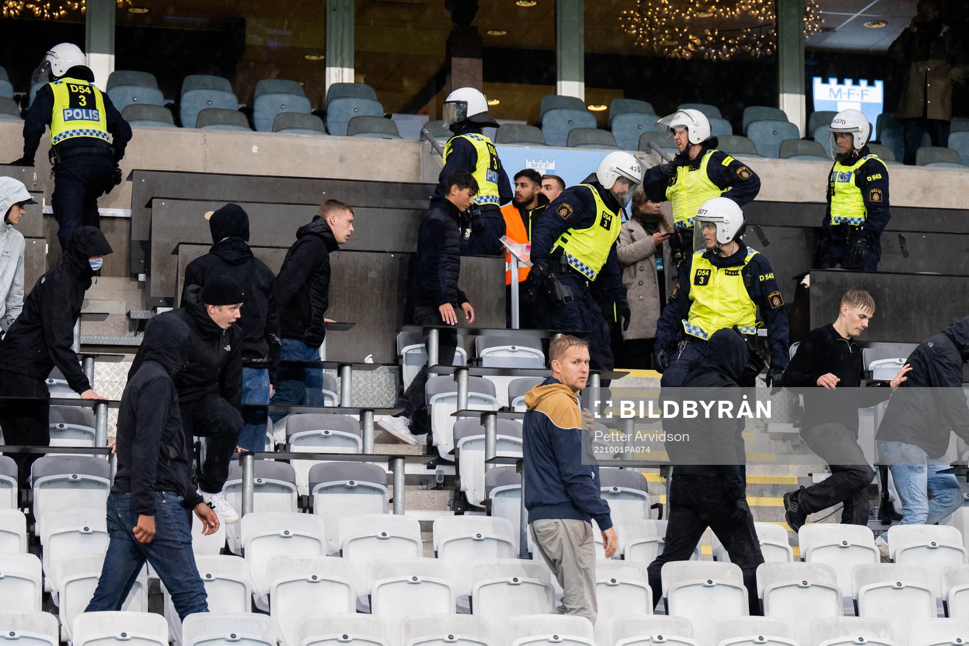 Oroligheter mellan lagens supportrar