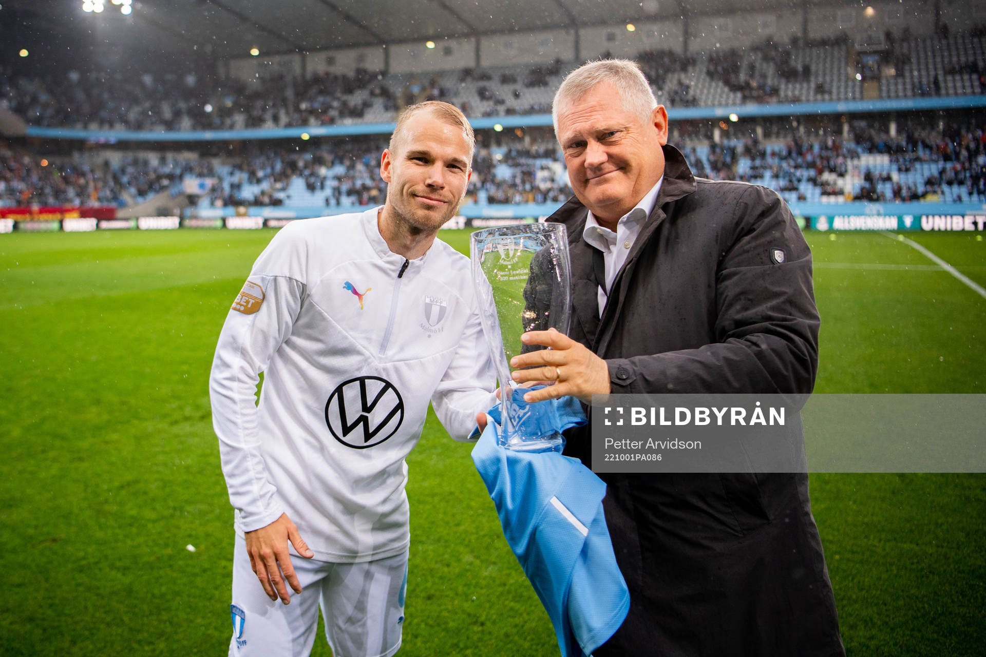 Malmö FFs Oscar Lewicki uppmärksammas för 300 spelade