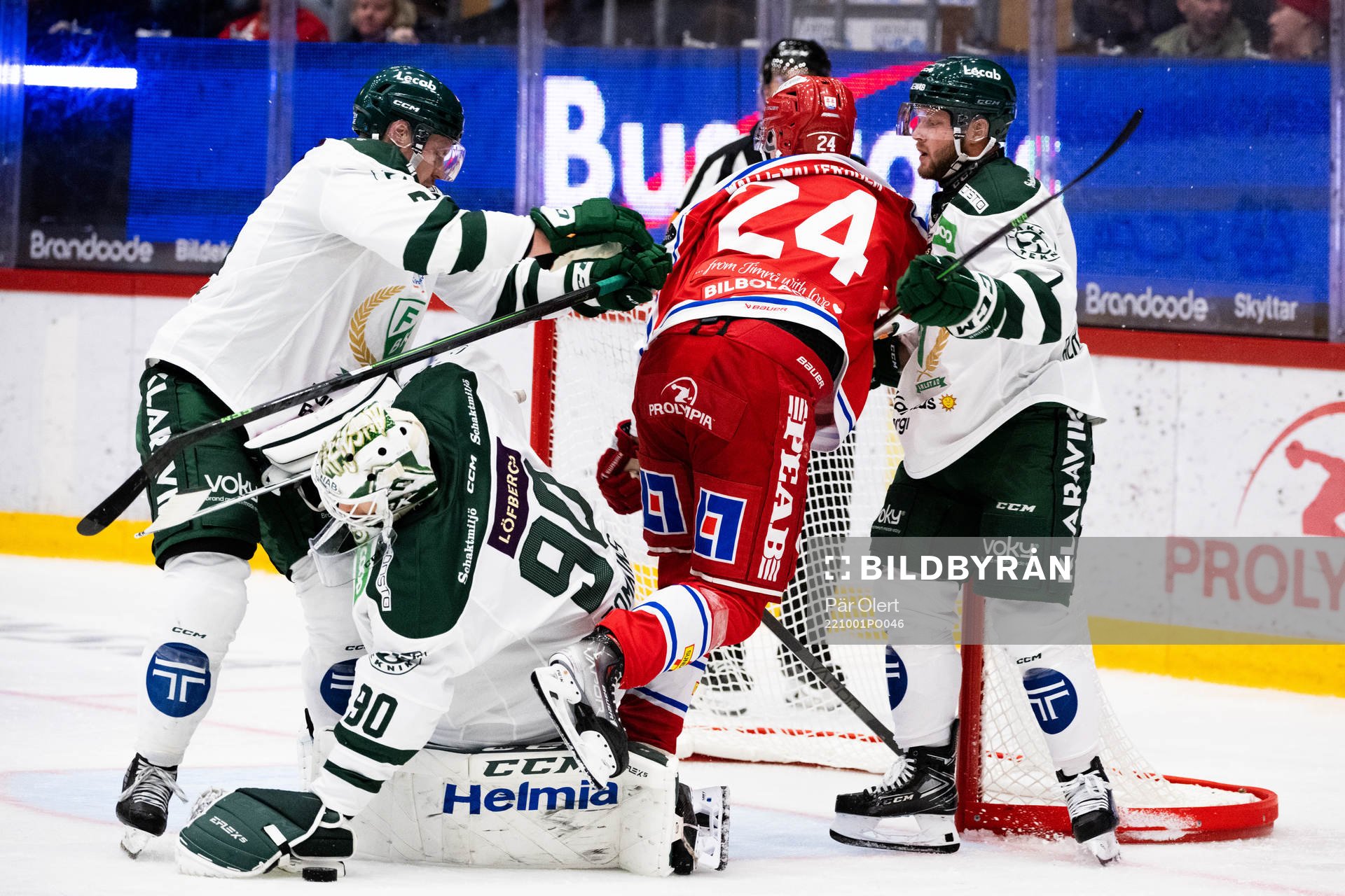 Timrås Erik Walli Walterholm och Färjestads målvakt