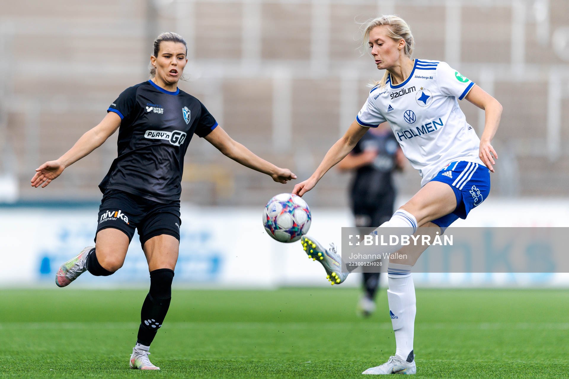 Växjös Mimmi Strömgren och IFK Norrköpings Ebba Handfast