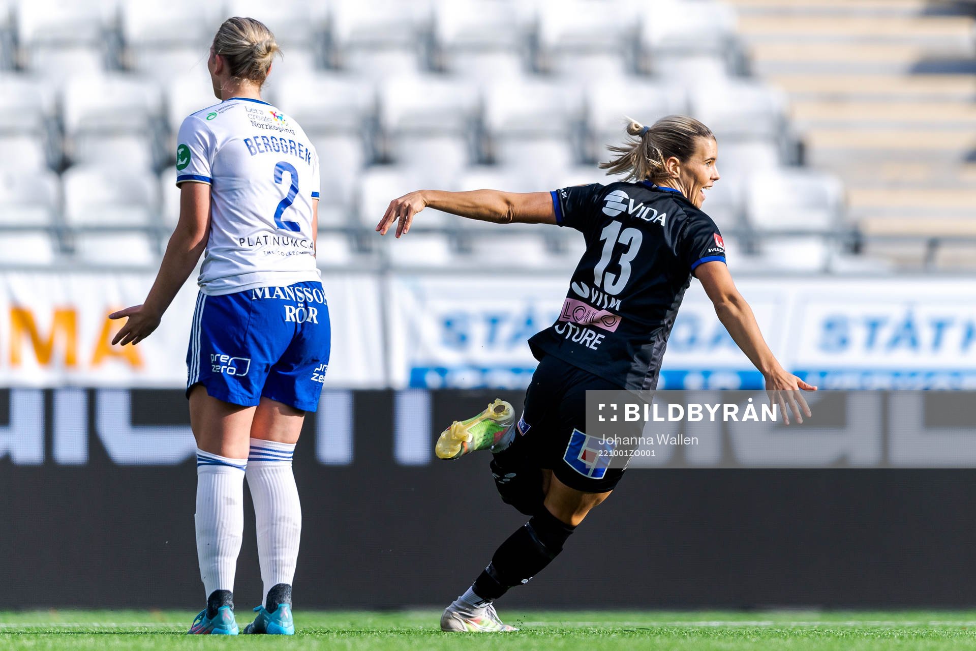 IFK Norrköpings Selma Berggren deppar och Växjös Mimmi