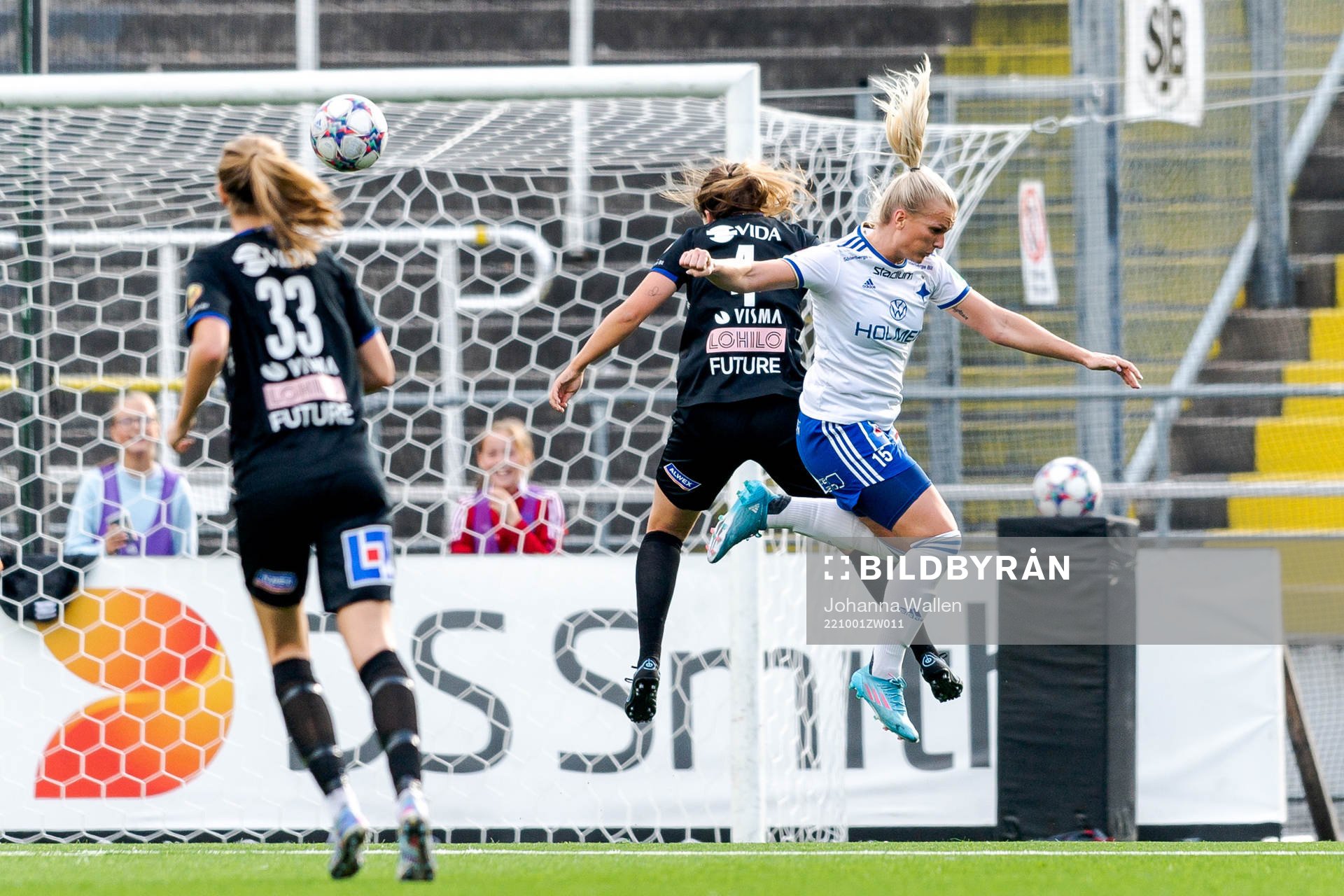 Växjös Thea Birgerud och IFK Norrköpings Lovisa