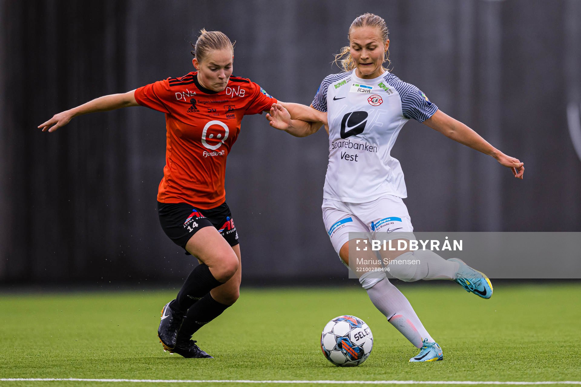 Karen Kraft Vistnes of Åsane and Sigrid Kristina Reidun