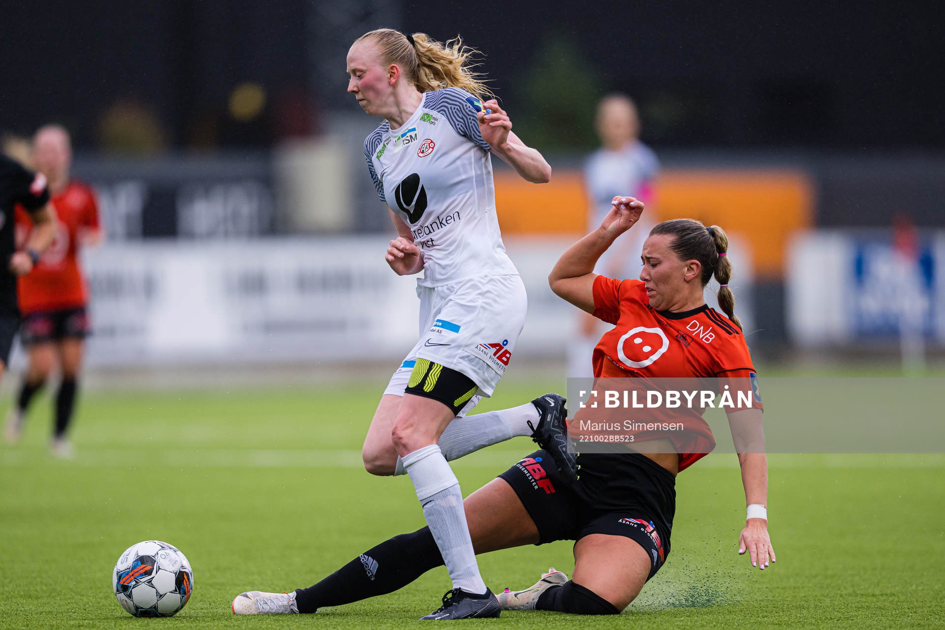 Linnéa Solvoll Laupstad of Arna-Bjørnar and Katarina