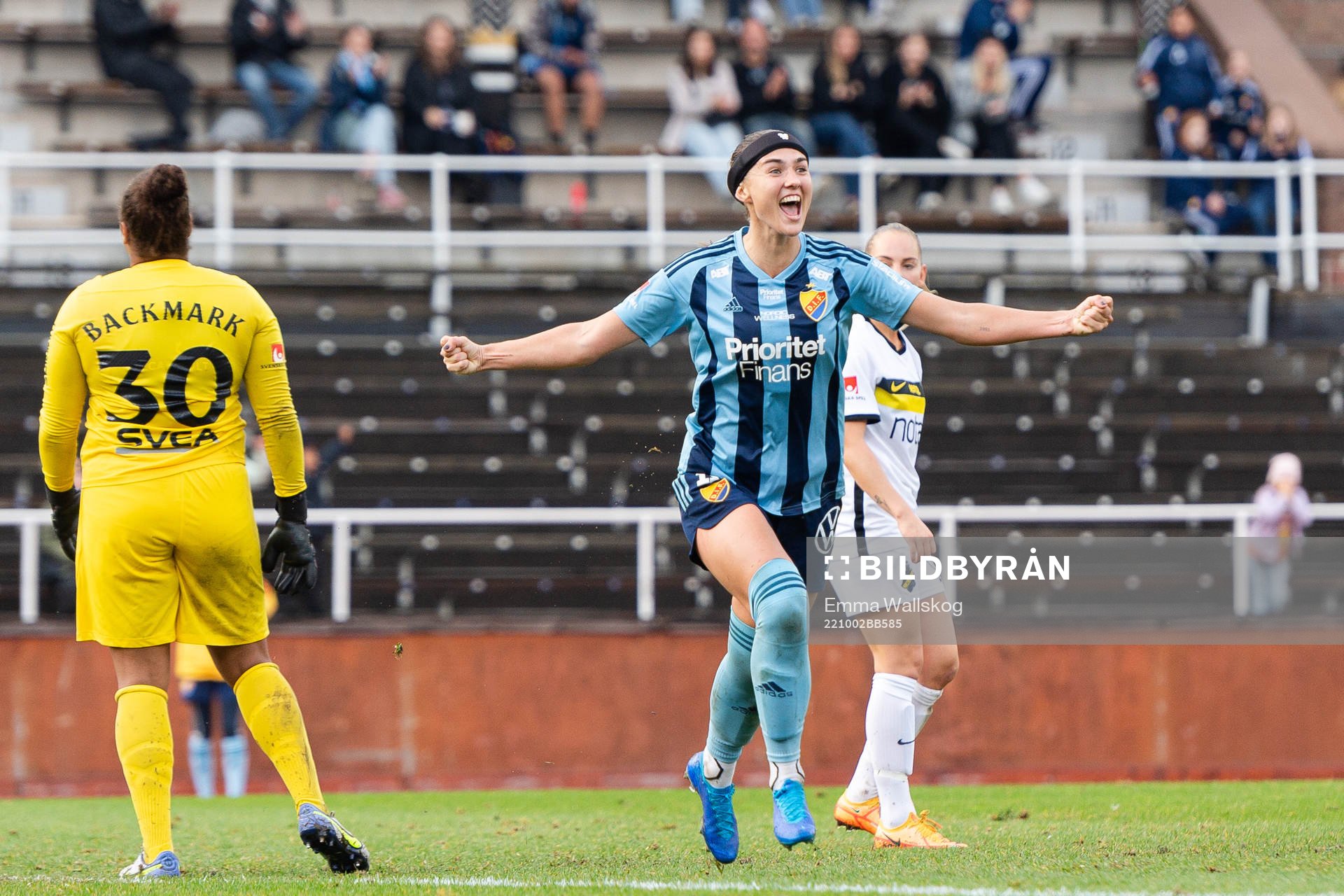 Djurgårdens Lova Lundin jublar