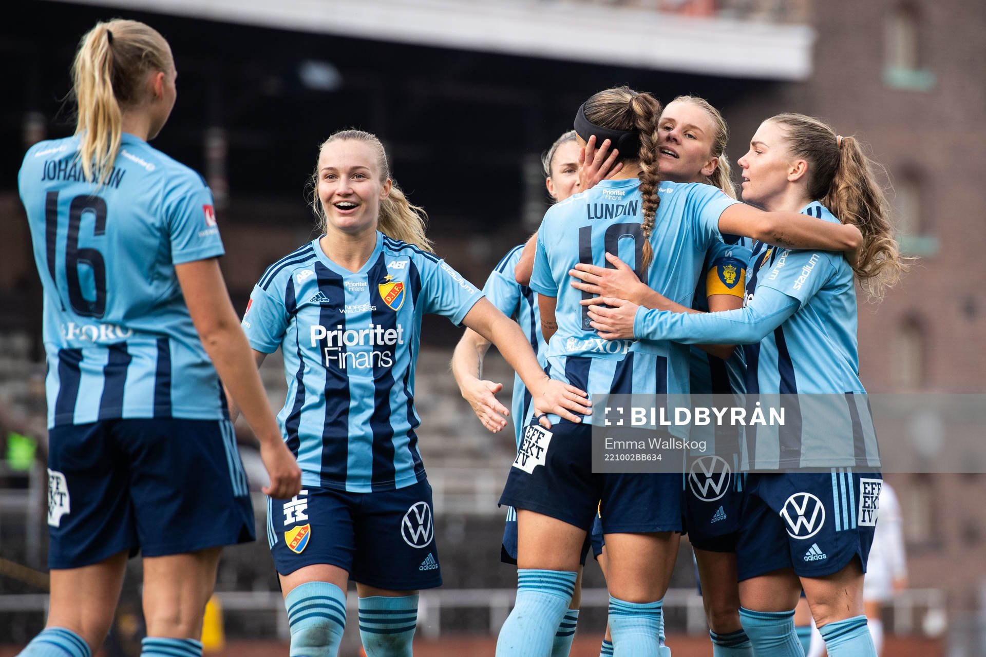 Djurgårdens Tove Almqvist, Nellie Lilja och Ebba Hed jublar