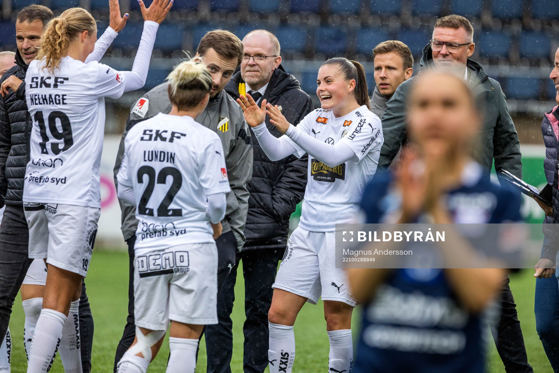 Häckens Hanna Wijk jublar med lagkamrater
