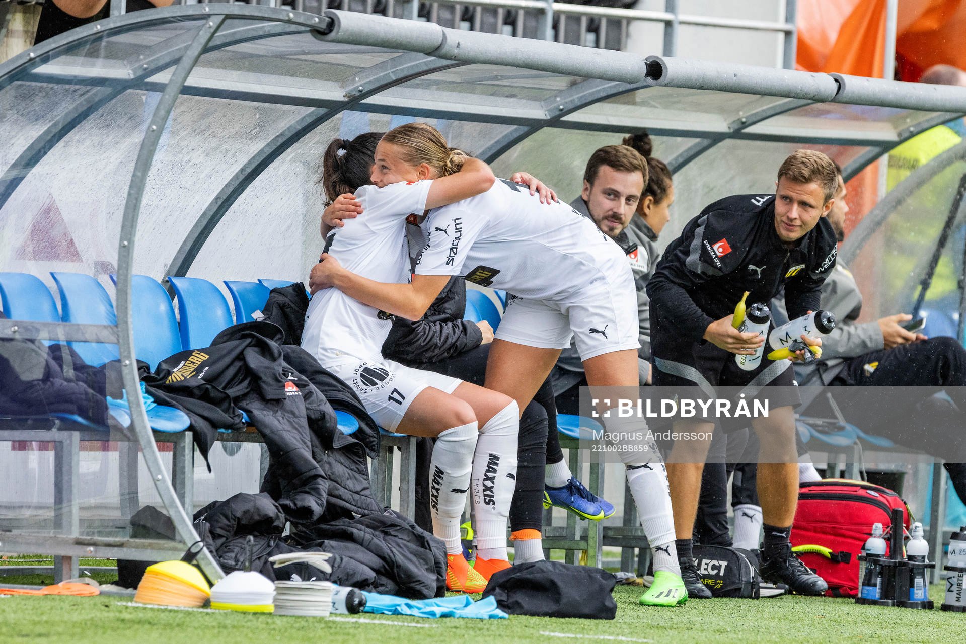 Häckens Anna Julia Csiki och Stine Larsen