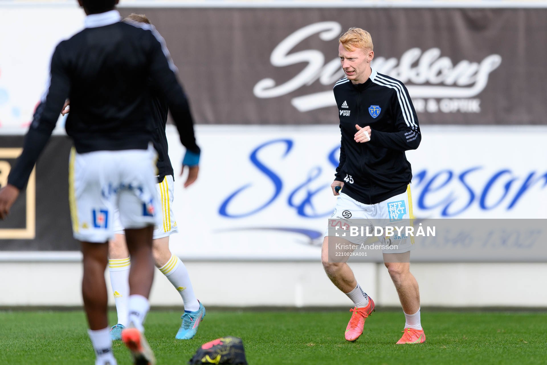 Falkenbergs Wilhelm Ärlig före fotbollsmatchen i Ettan