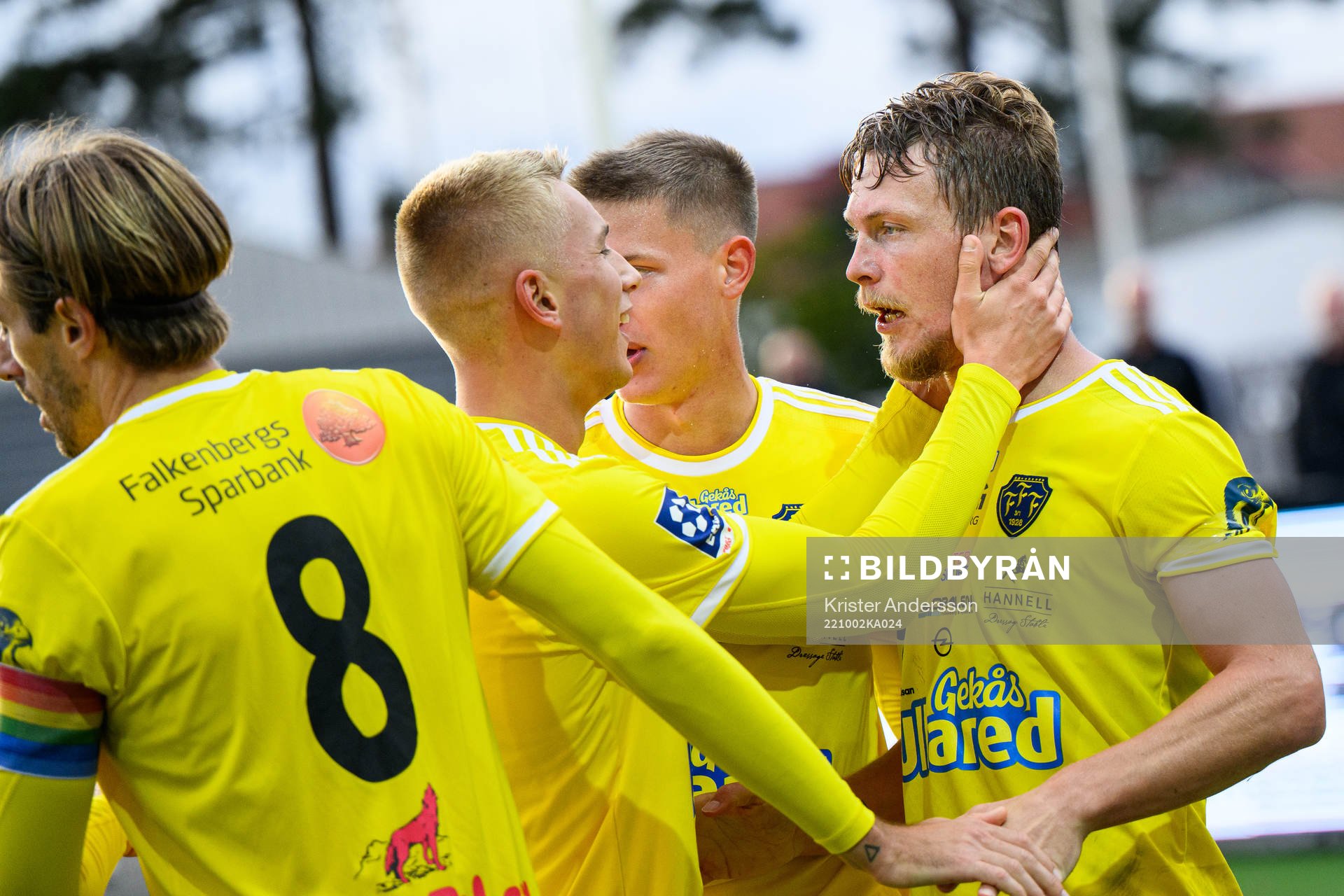 Falkenbergs Robin Hofsö jublar