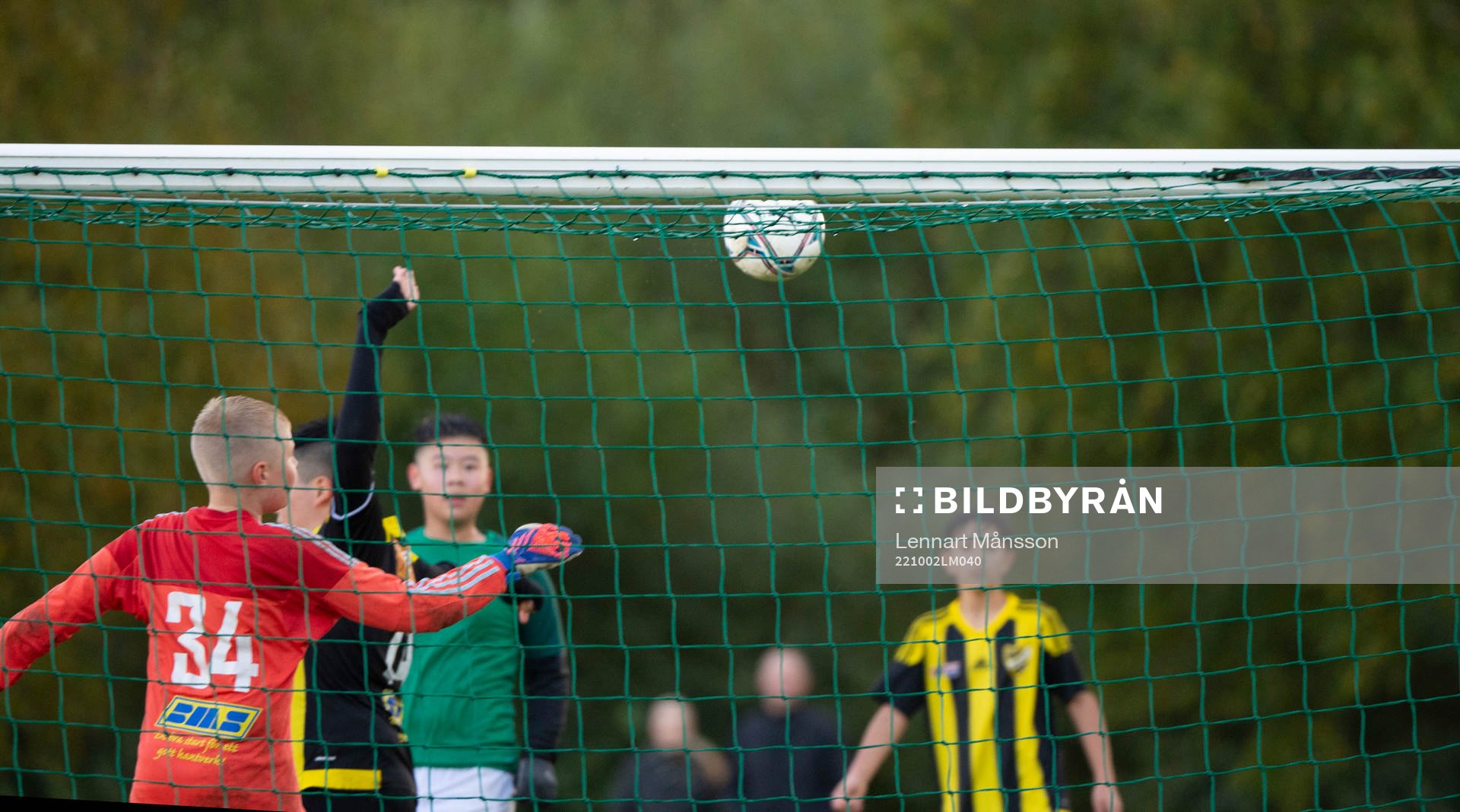 i matchen för pojkar födda 2010, U12, mellan IFK