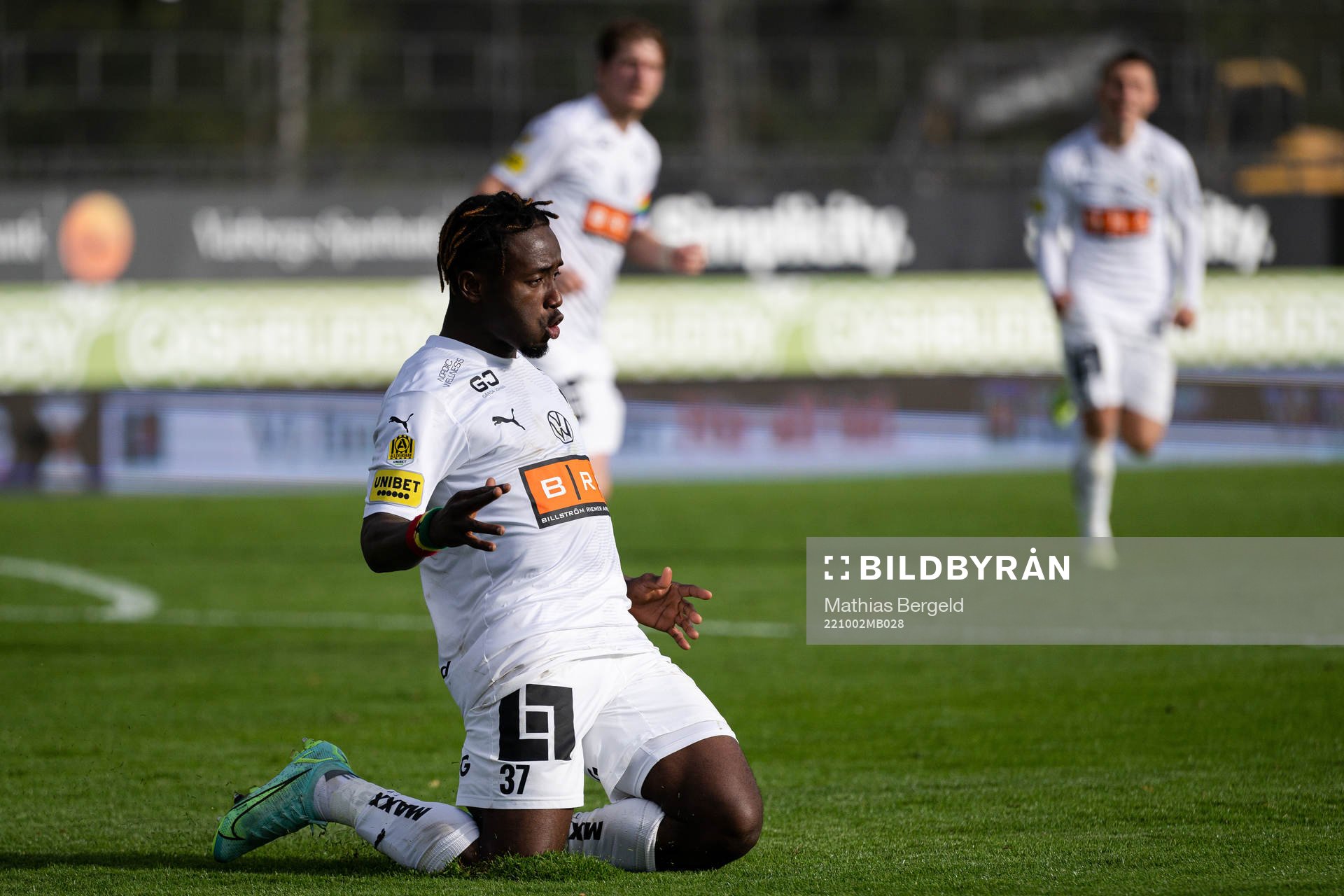 Häckens Ibrahim Sadiq jublar