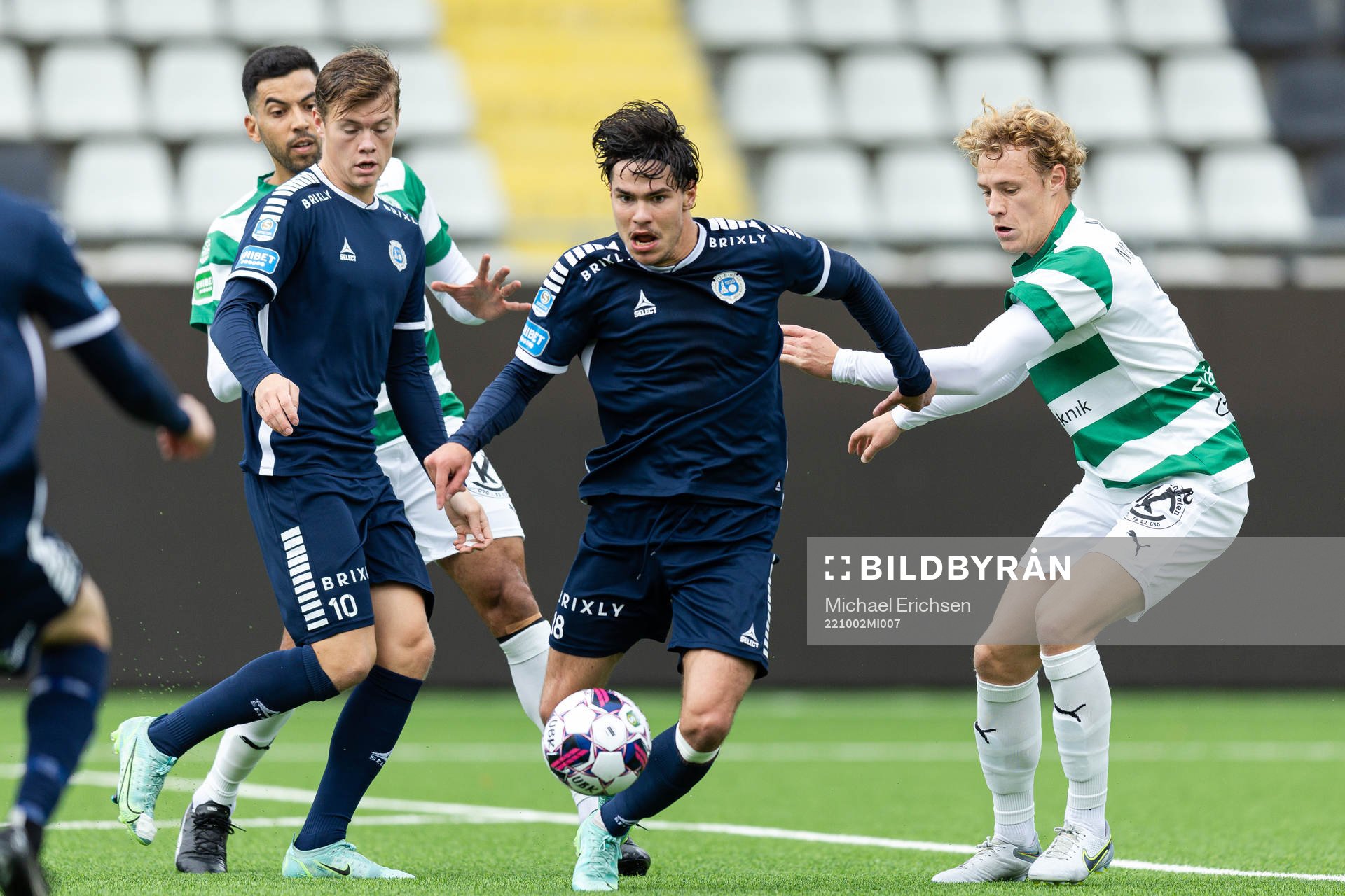 Utsiktens William Milovanovic och Västerås SKs Herman