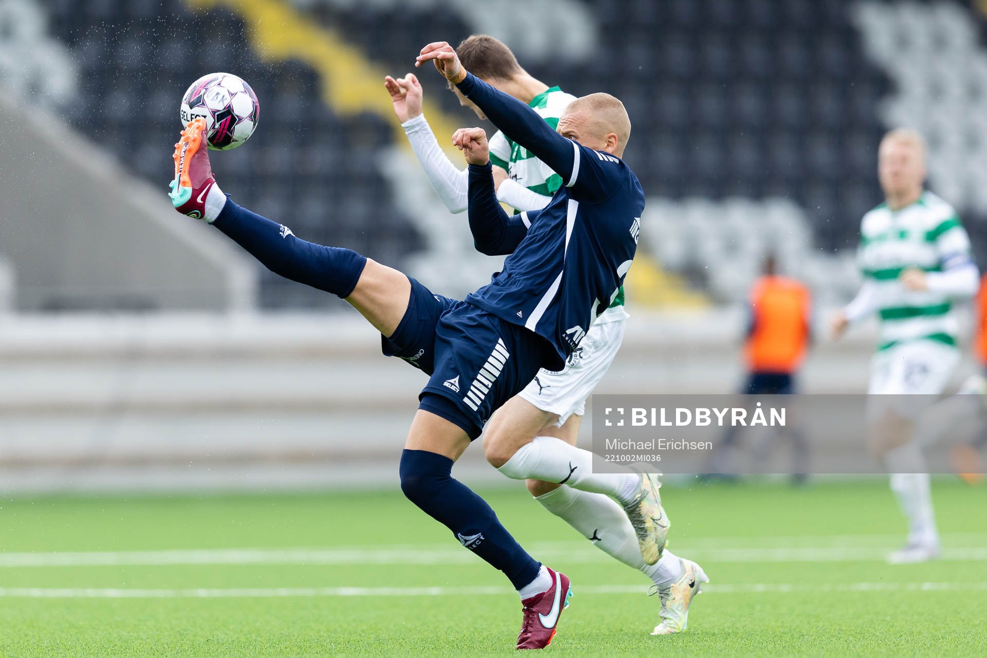 Utsiktens Jesper Brandt och Västerås SKs Viktor Granath