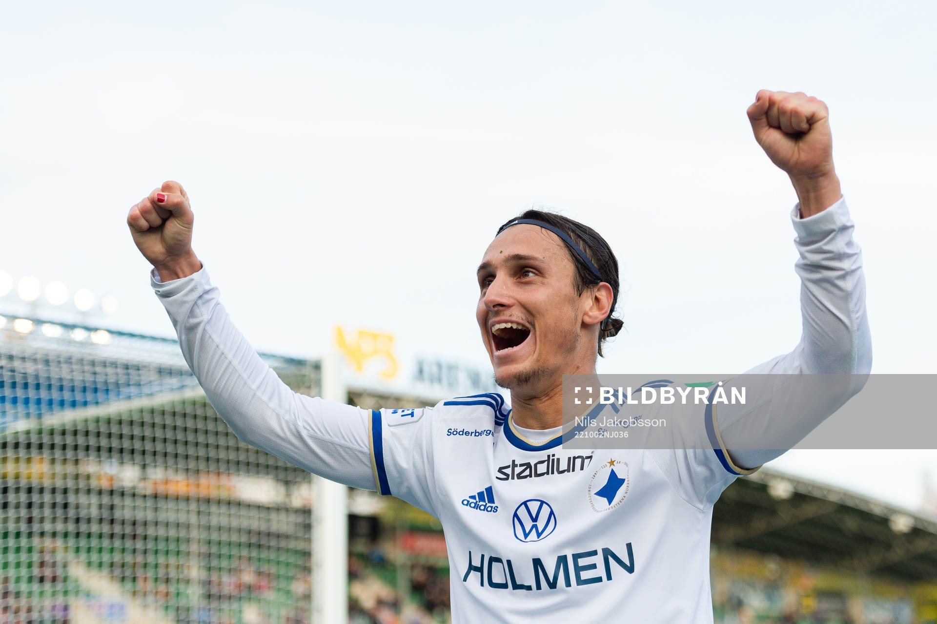 IFK Norrköpings Jonathan Levi jublar