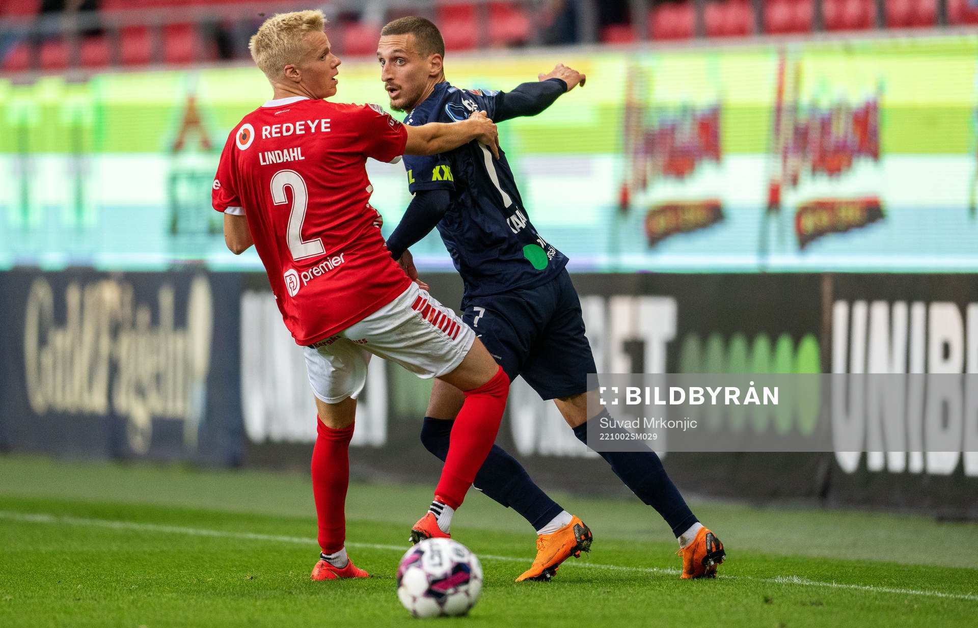 Kalmars Axel Lindahl och Helsingborgs Arian Kabashi