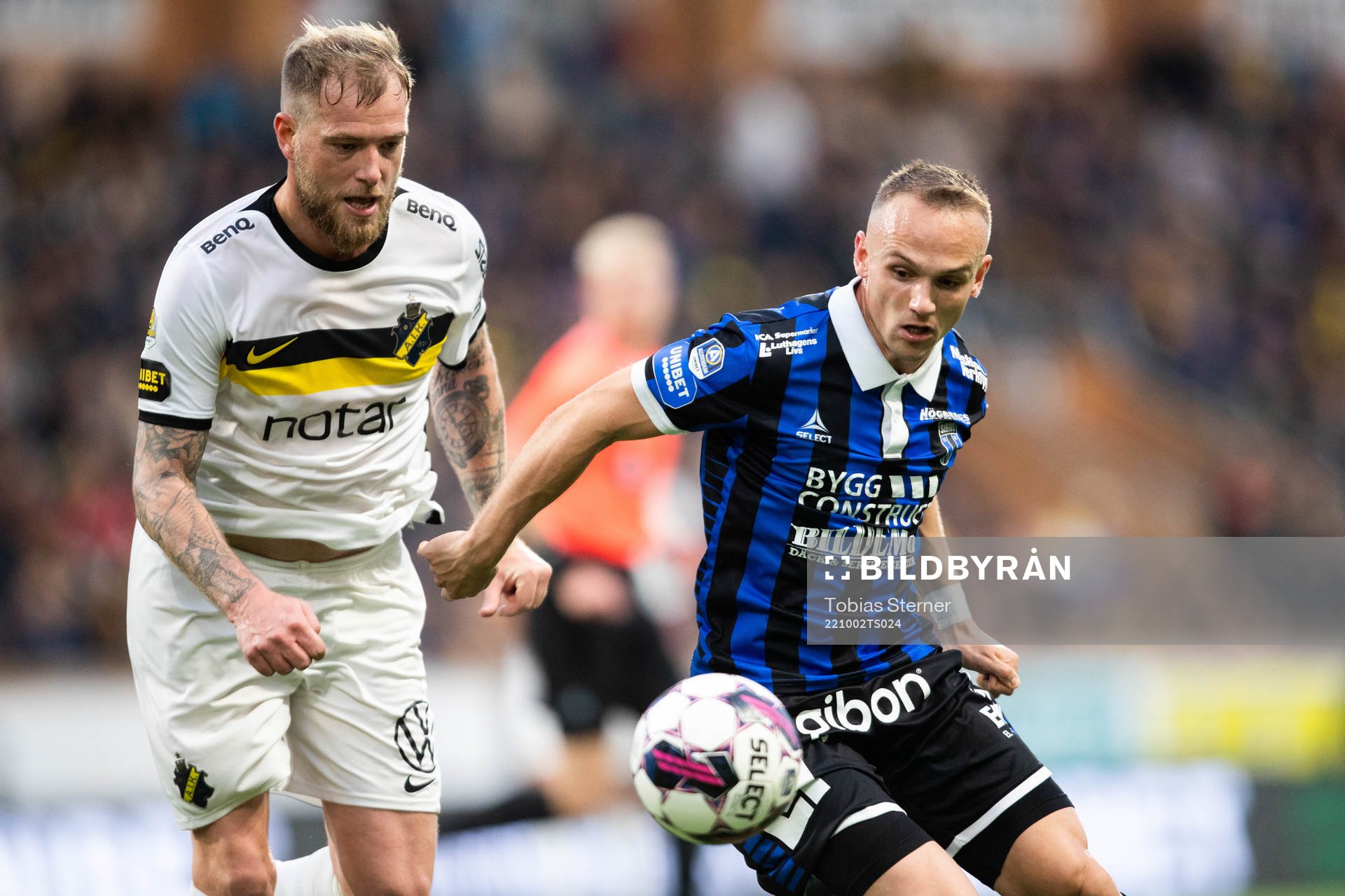 AIKs John Guidetti och Sirius Aron Bjarnason