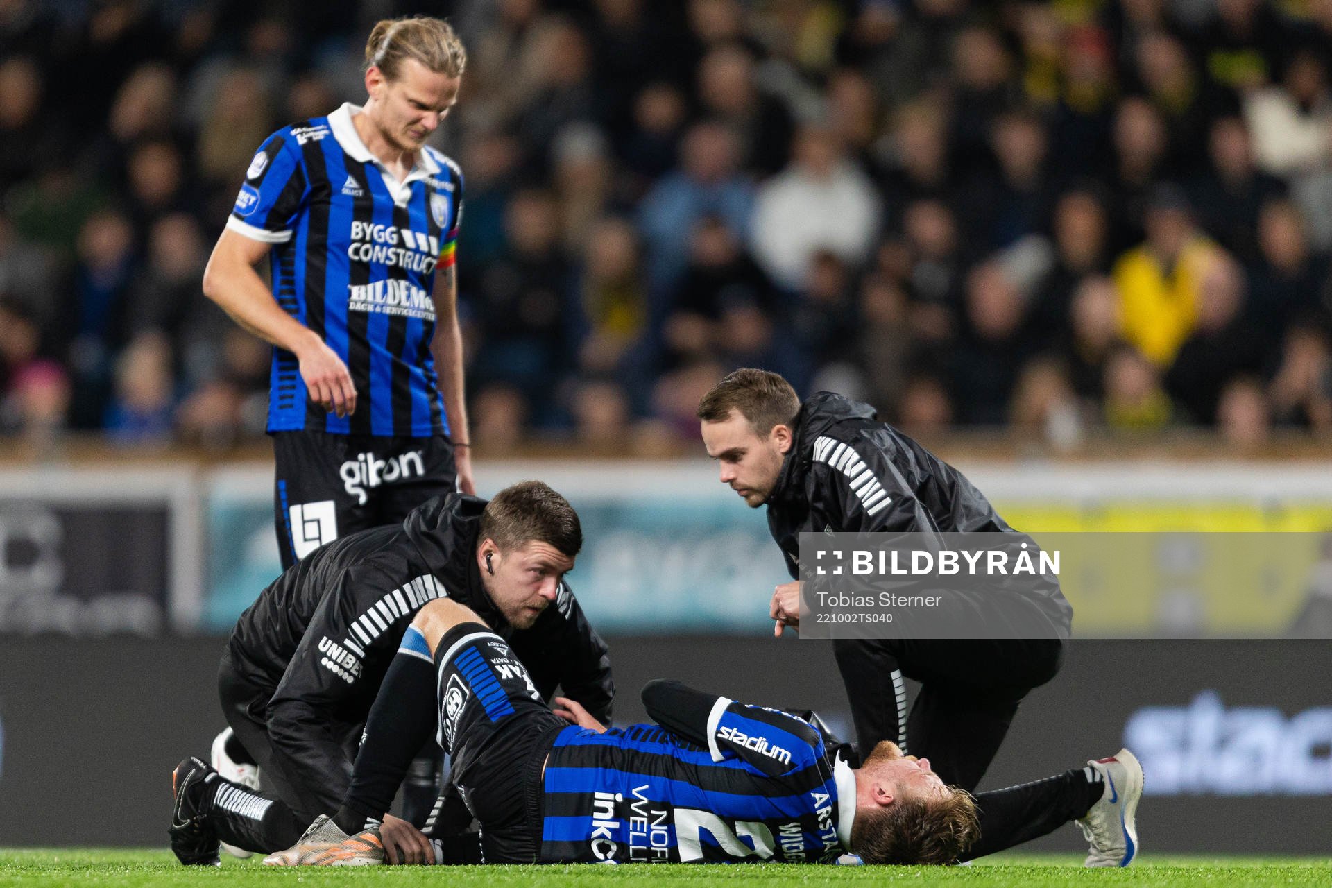 Sirius Dennis Widgren har ont